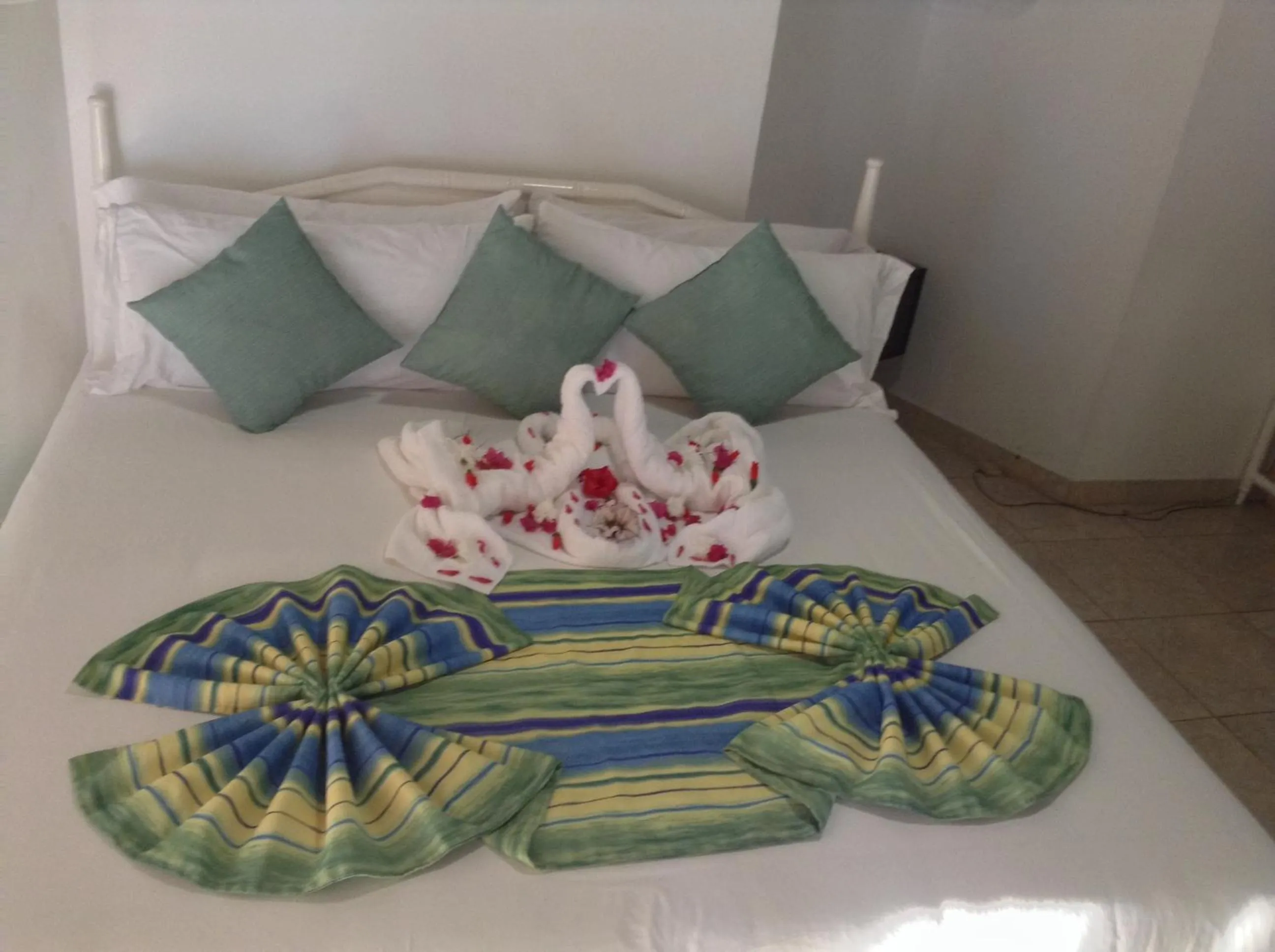 Bed in Negril Treehouse Resort