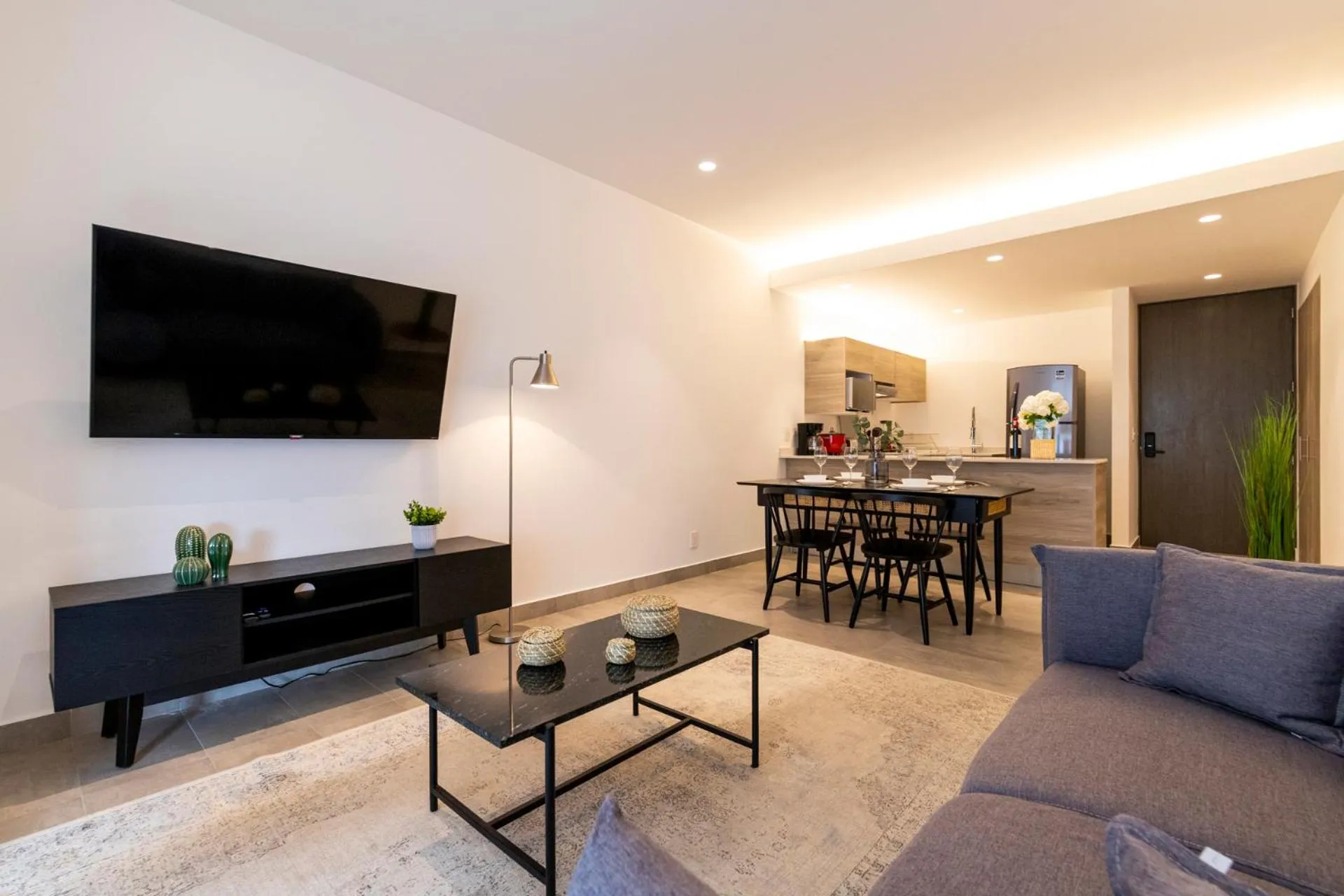 TV and multimedia in Nido at Neuchatel Polanco