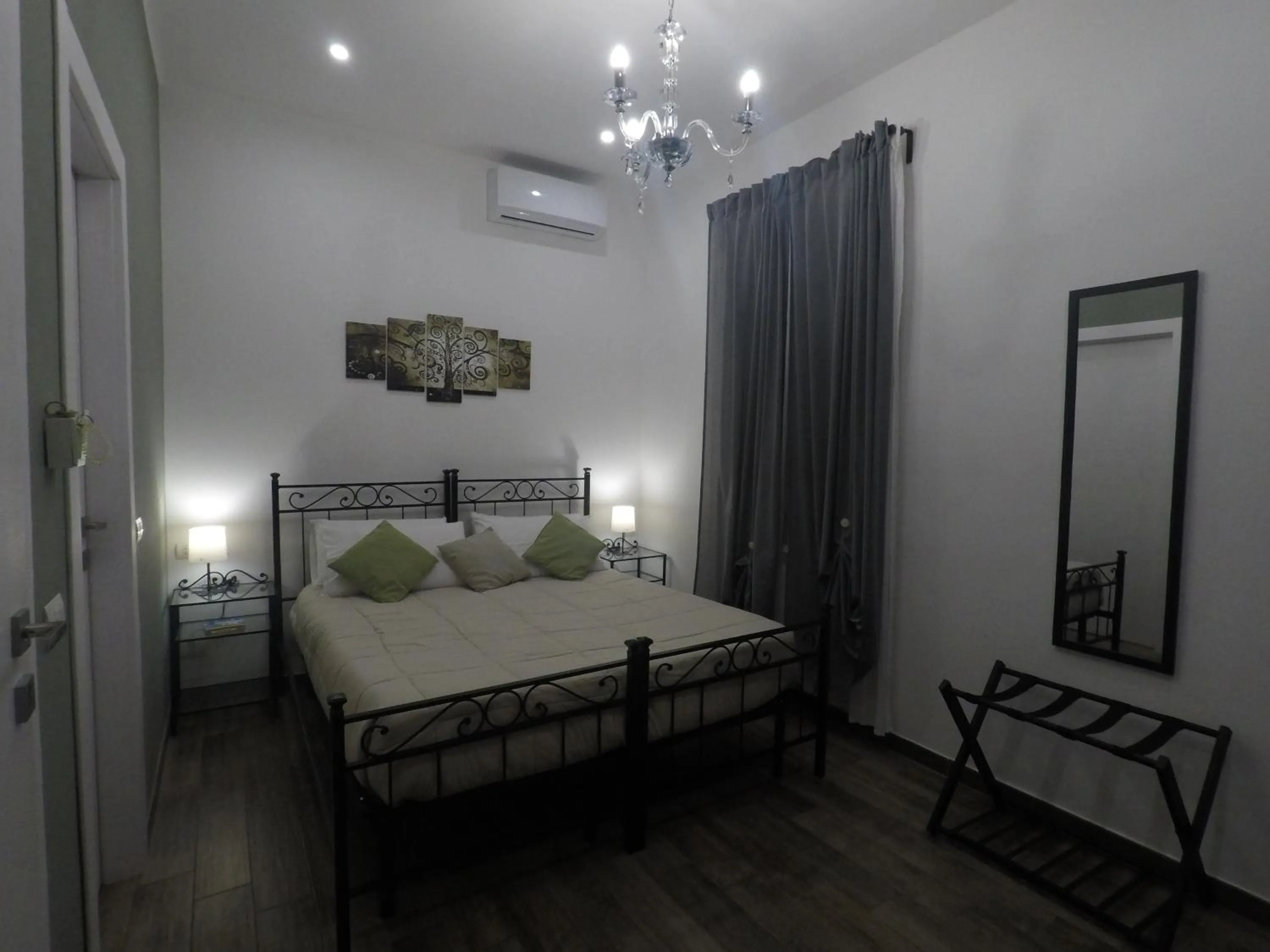 Bedroom, Bed in Karina's Rooms