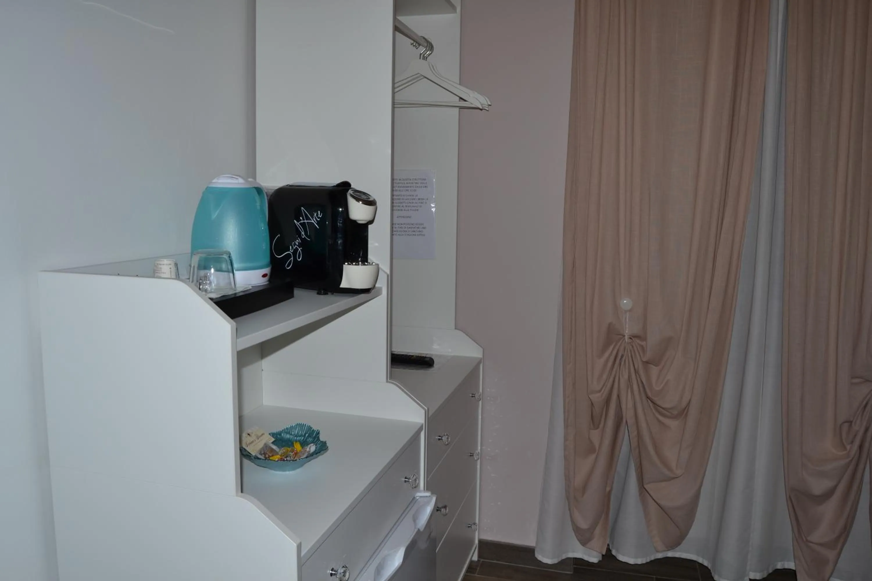 Area and facilities in Karina's Rooms