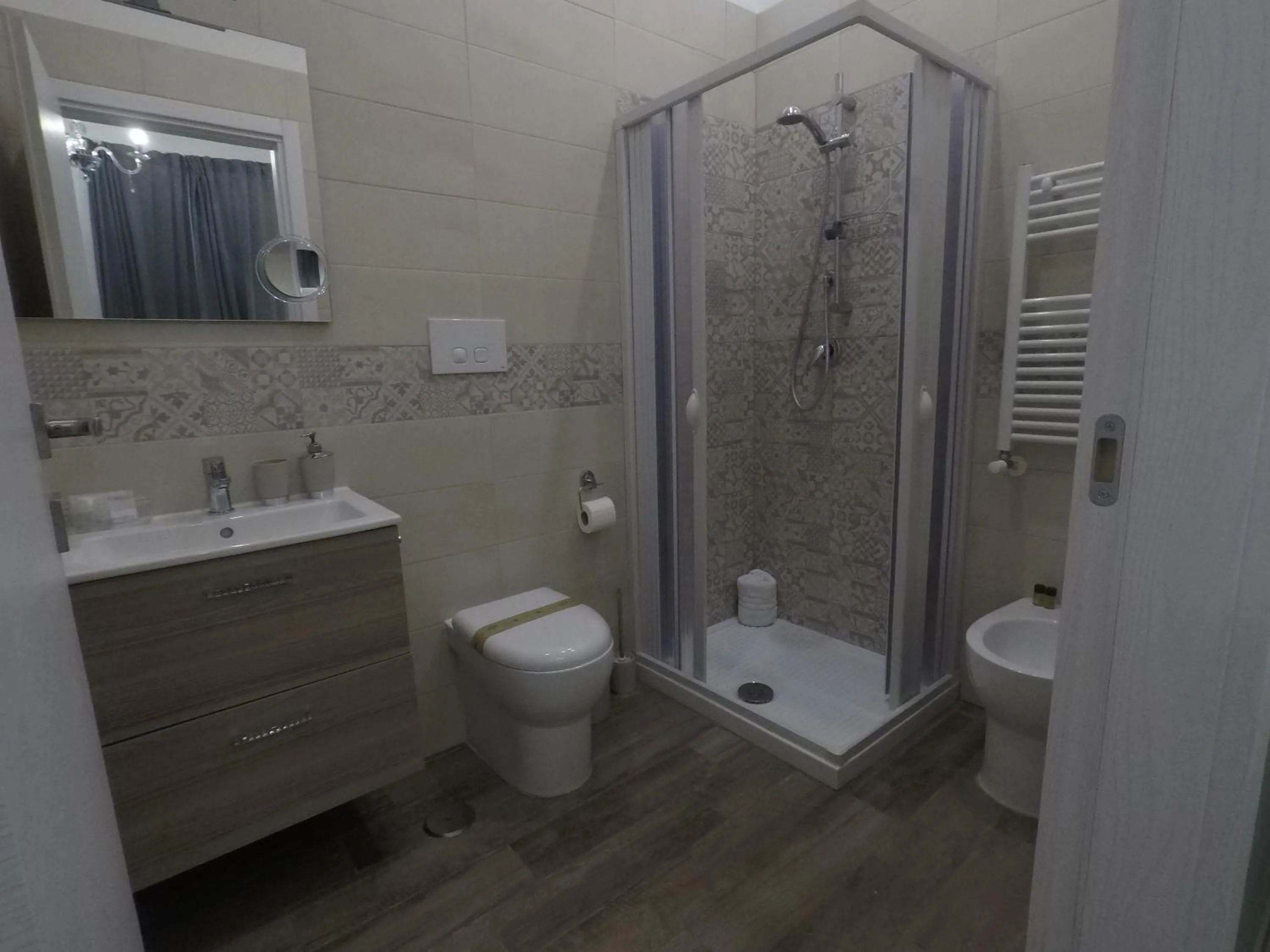 Shower in Karina's Rooms