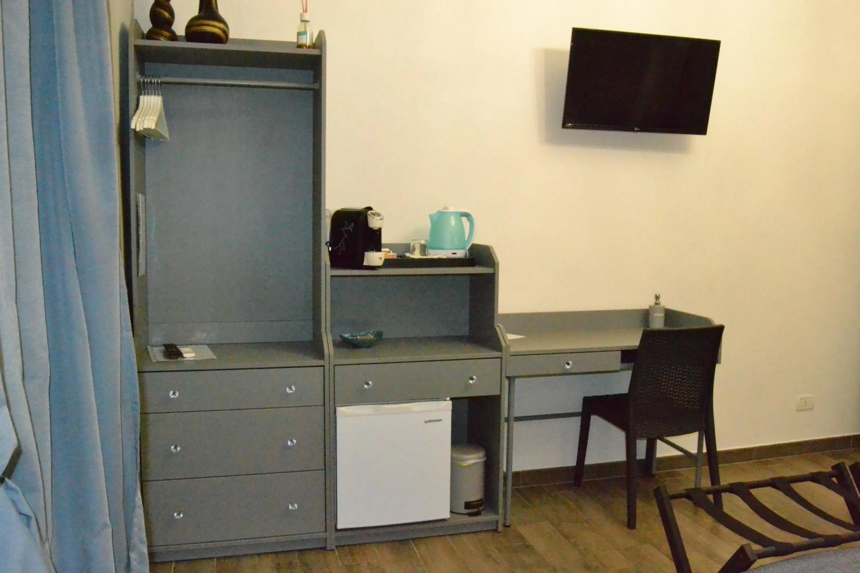 TV and multimedia in Karina's Rooms