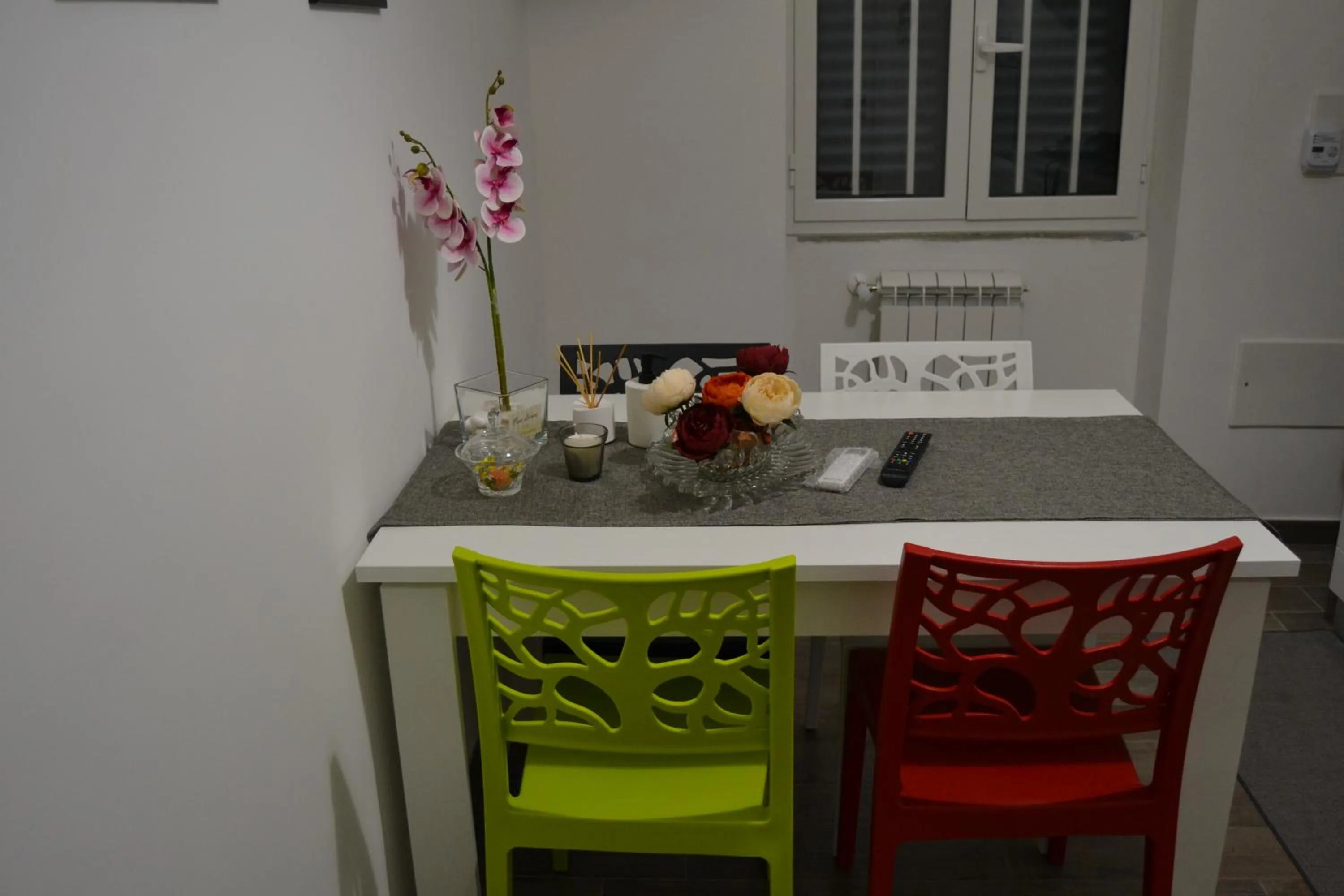 Kitchen or kitchenette in Karina's Rooms