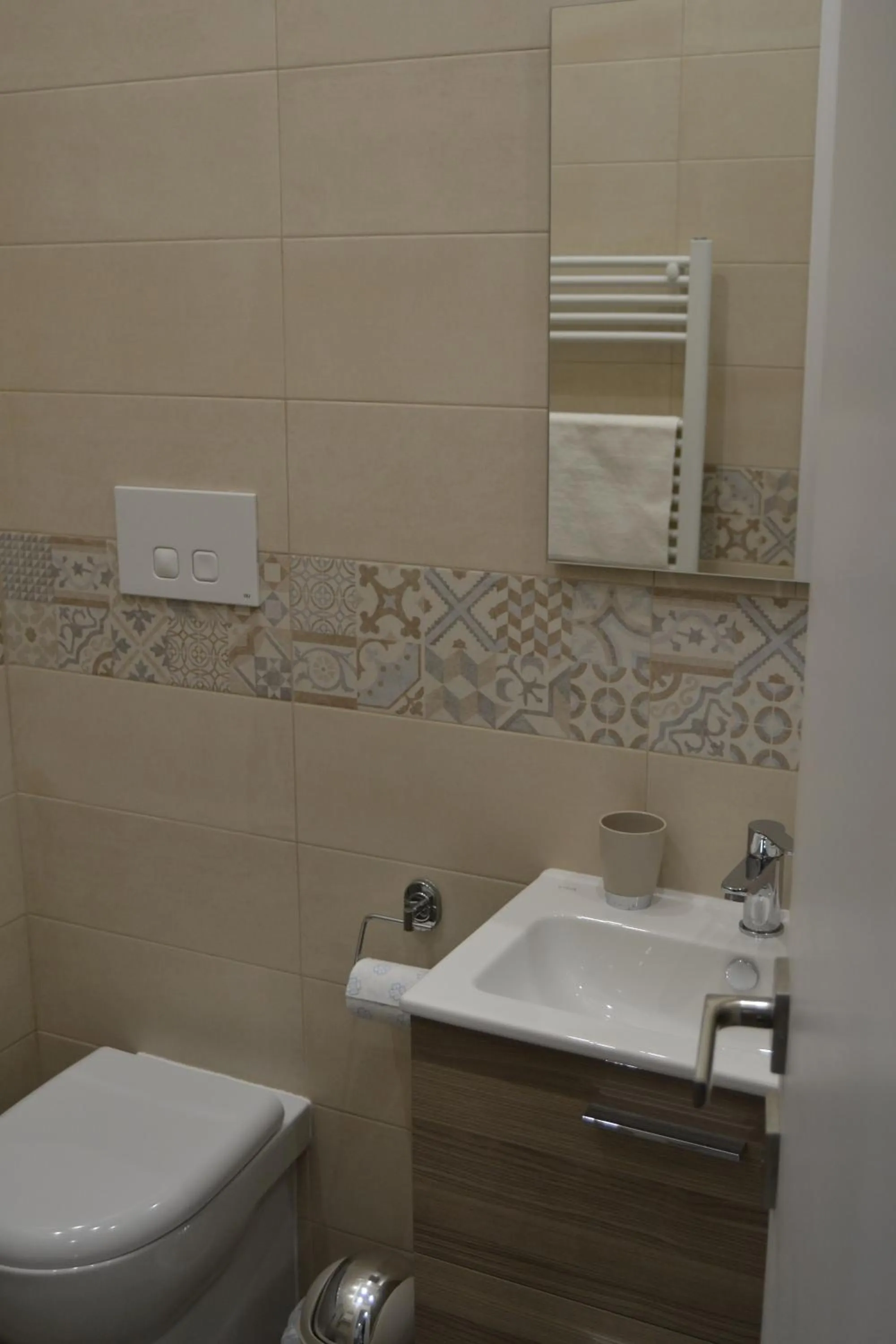 Toilet in Karina's Rooms