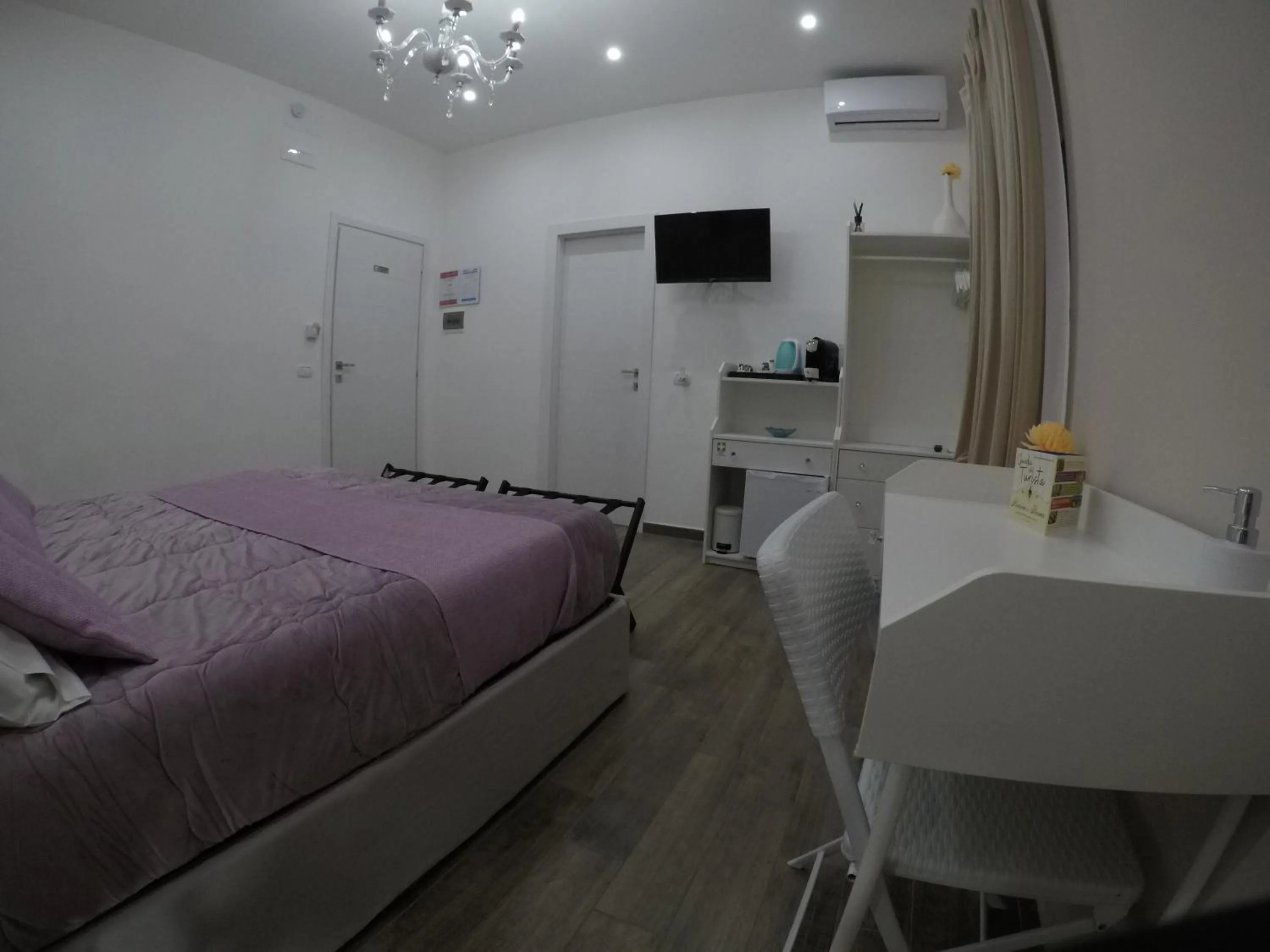 Bedroom, Bed in Karina's Rooms