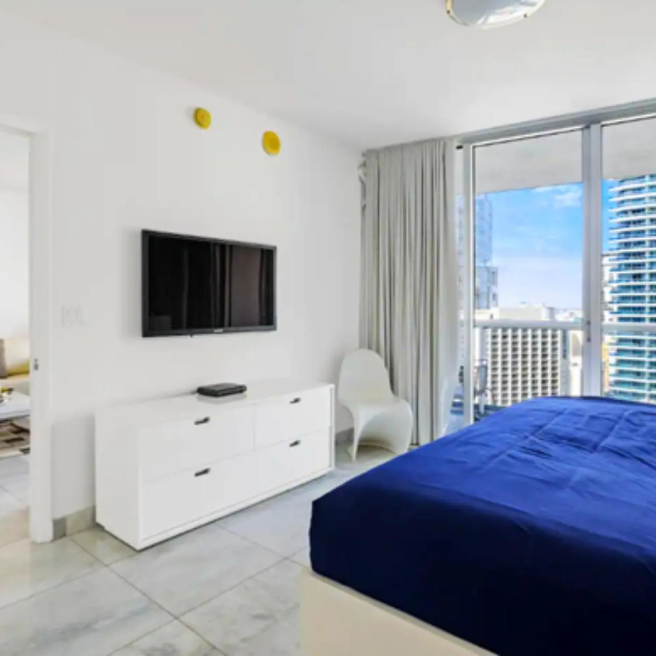 Bedroom, Bed in Vacation Apartment for Couples in Miami