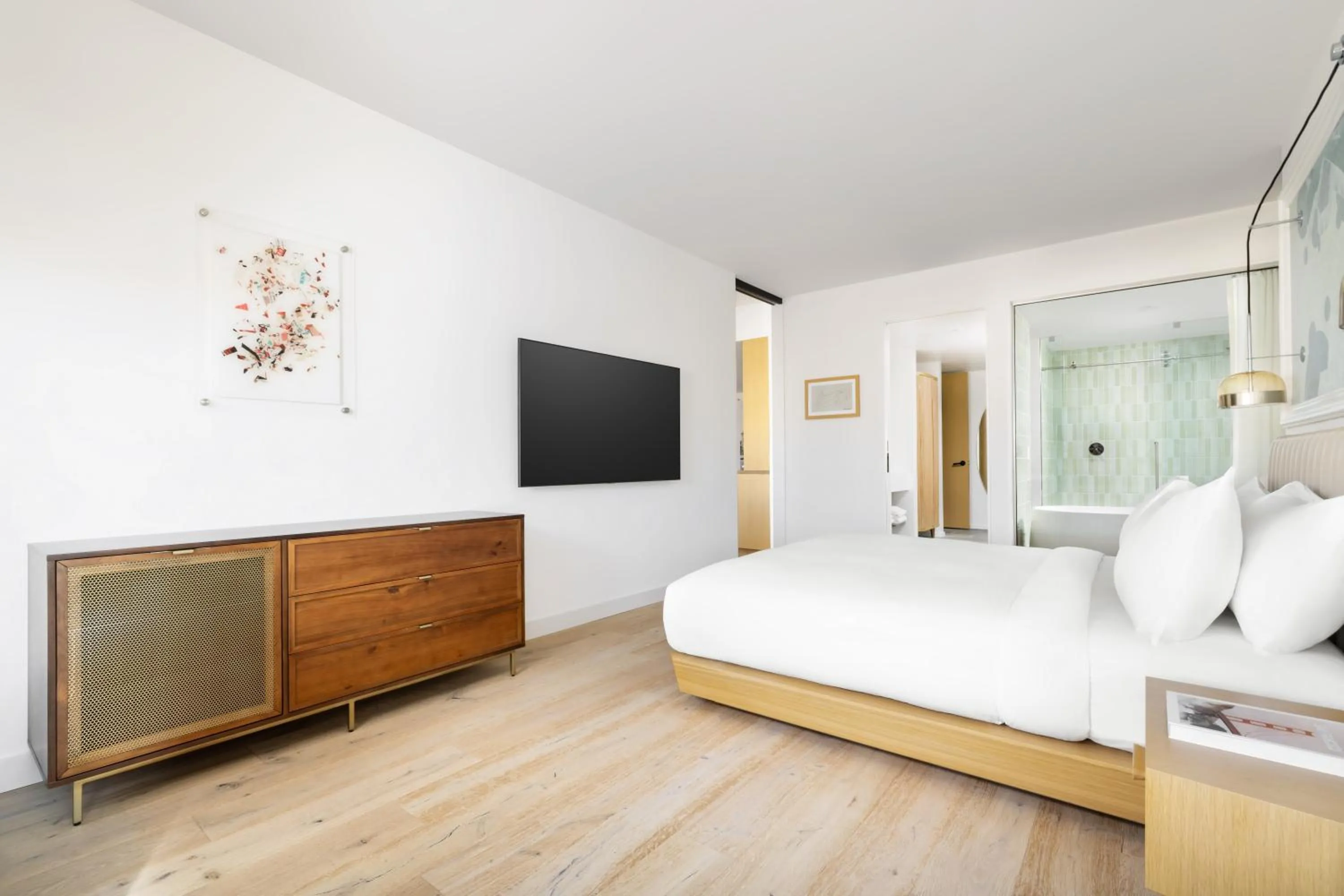 Bedroom, Bed in The LINE San Francisco