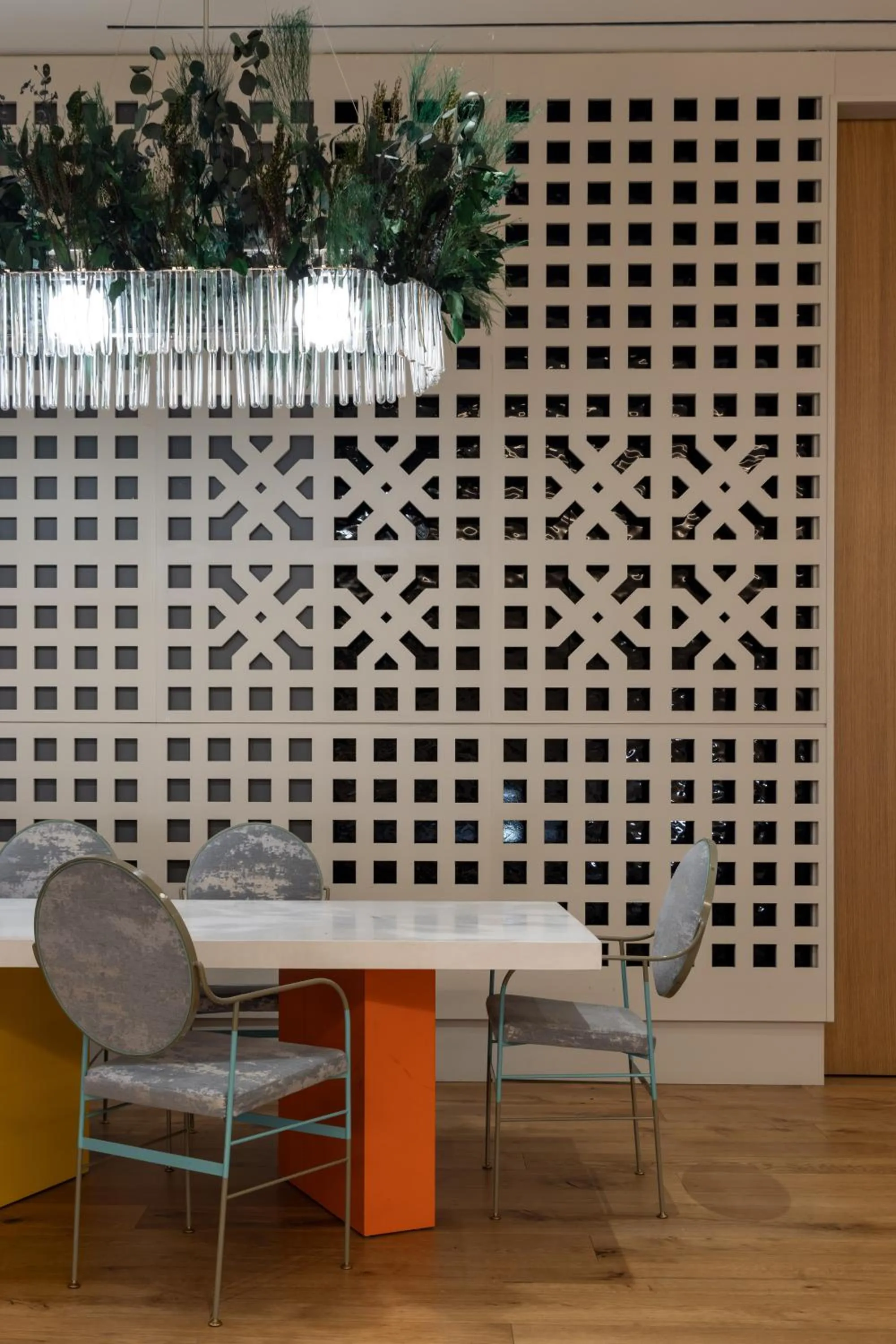 Seating area in Timbri Hotel San Francisco, Curio Collection by Hilton