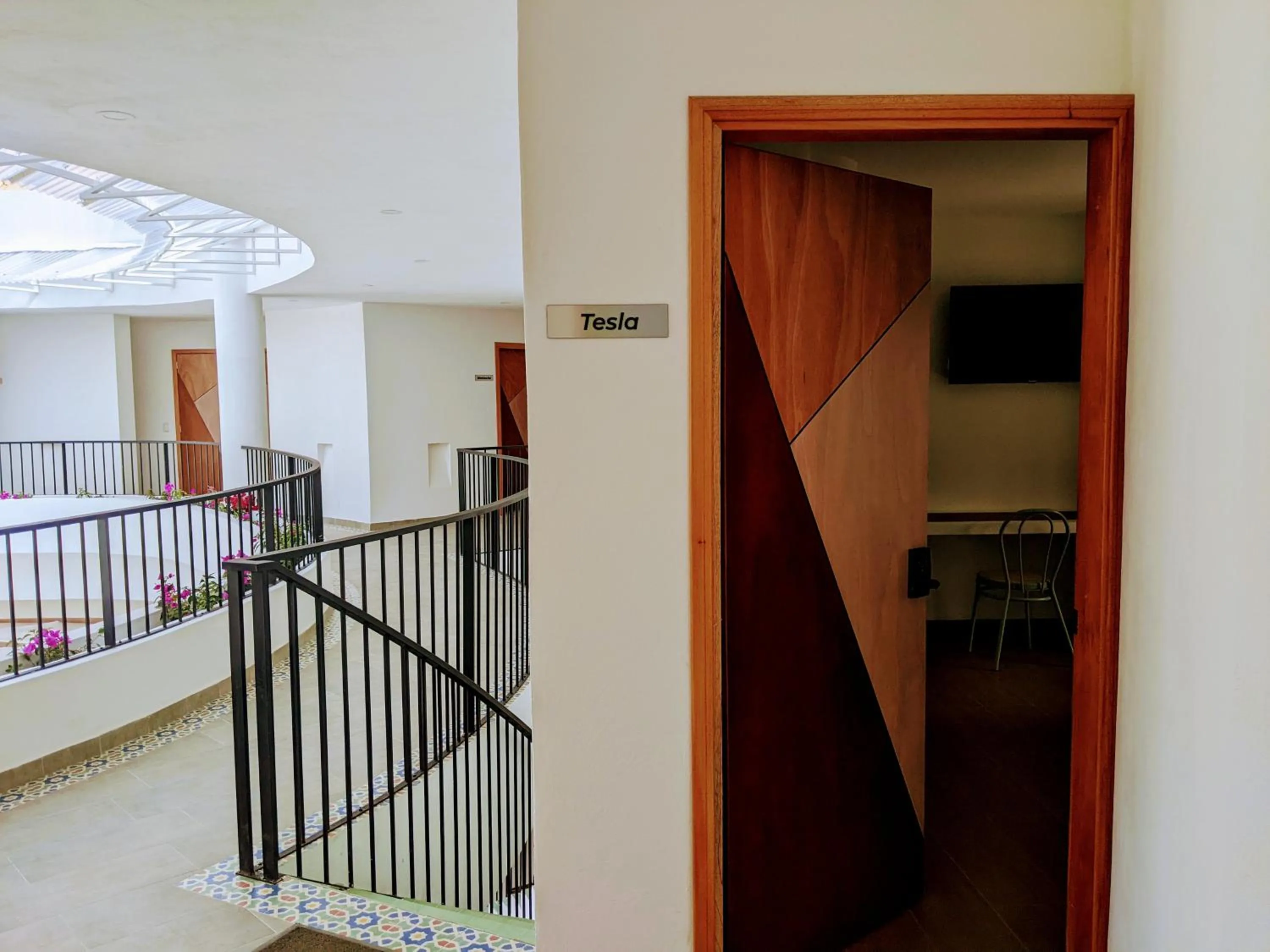 Shower, Balcony/Terrace in OFF HOSTEL