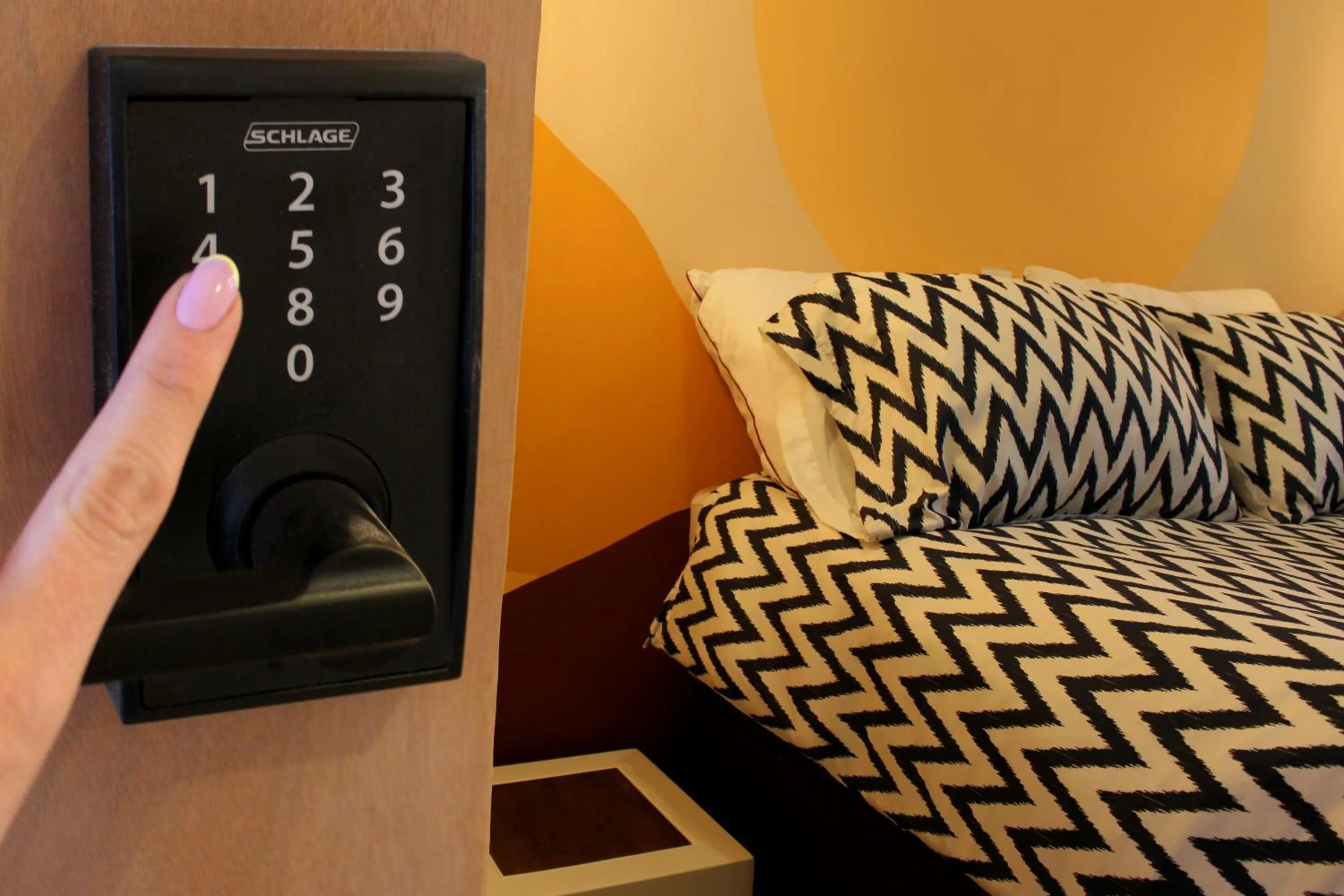 acessibility in OFF HOSTEL