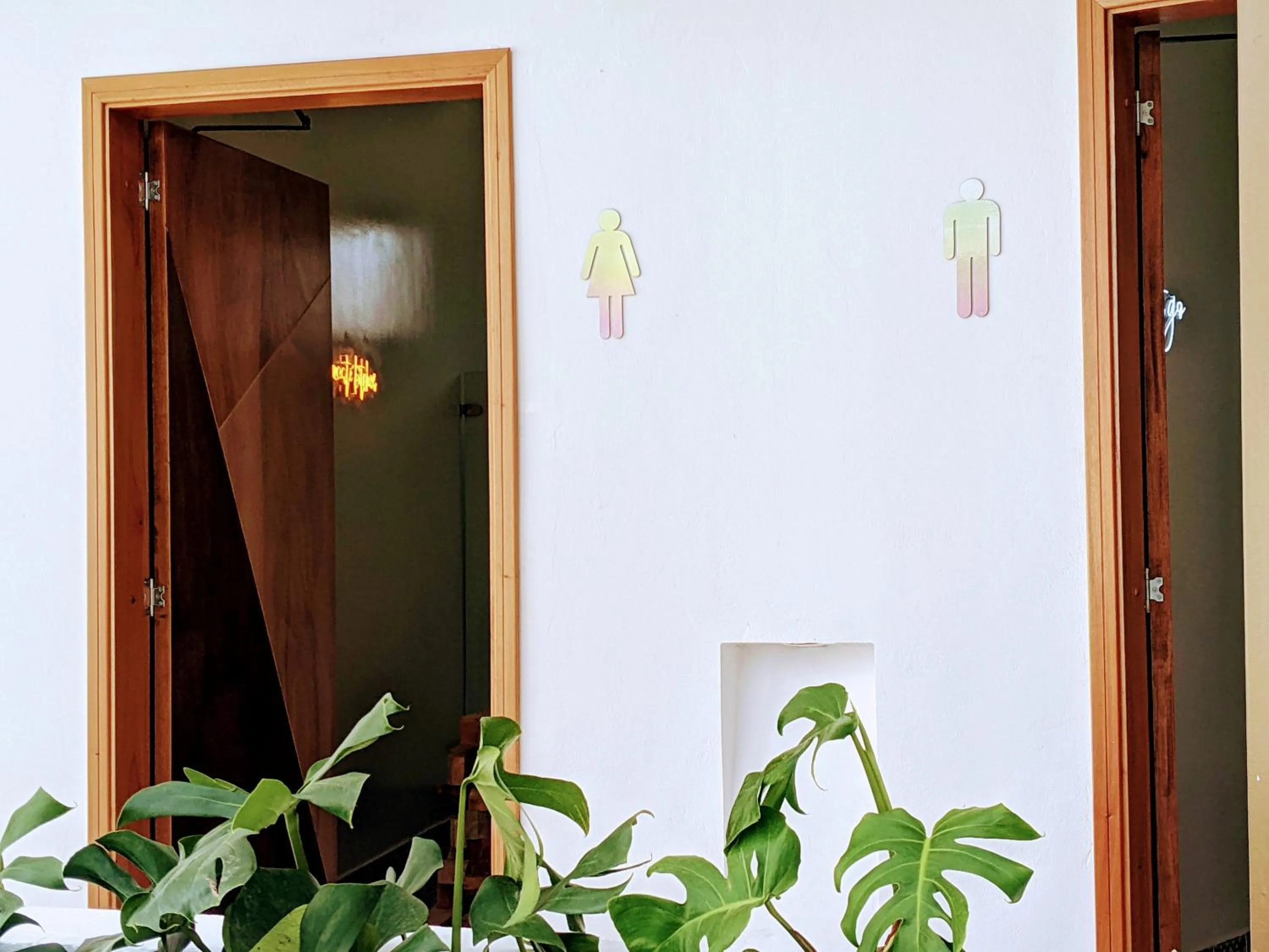 Public Bath in OFF HOSTEL