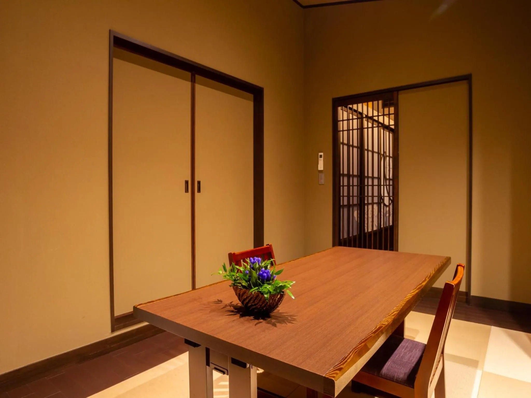 Photo of the whole room in Tsukiyominoza