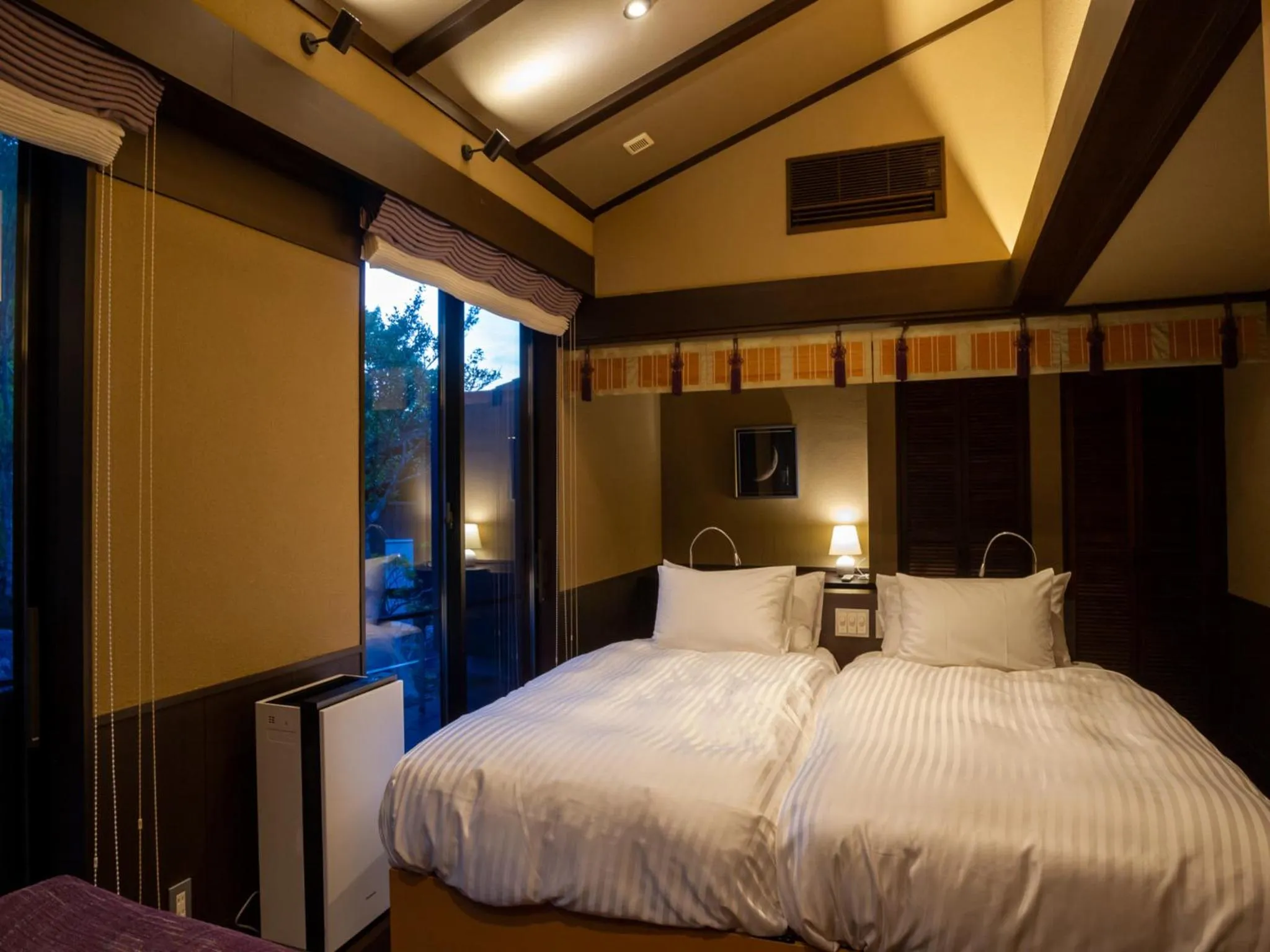 Photo of the whole room in Tsukiyominoza