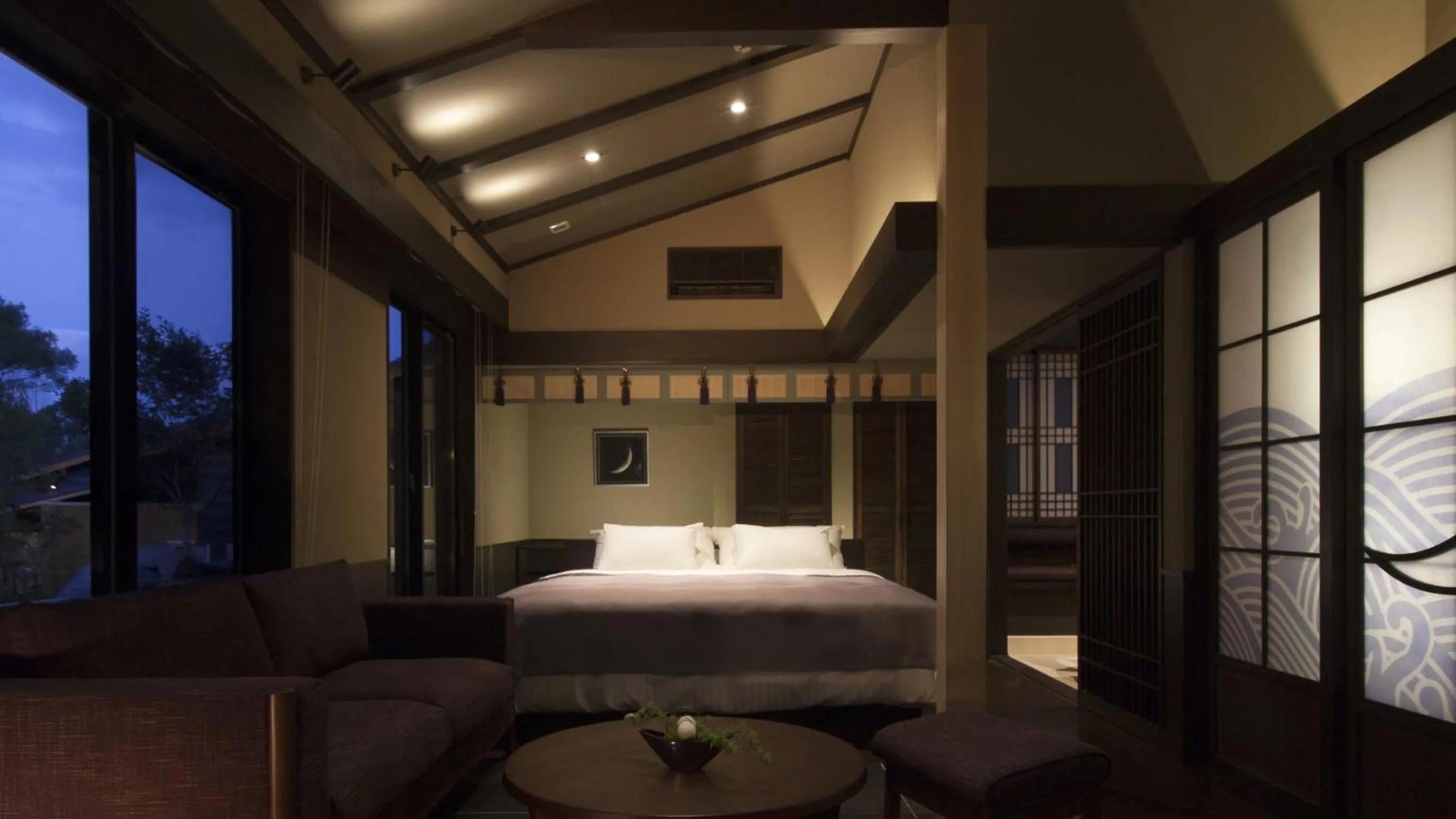 Photo of the whole room in Tsukiyominoza