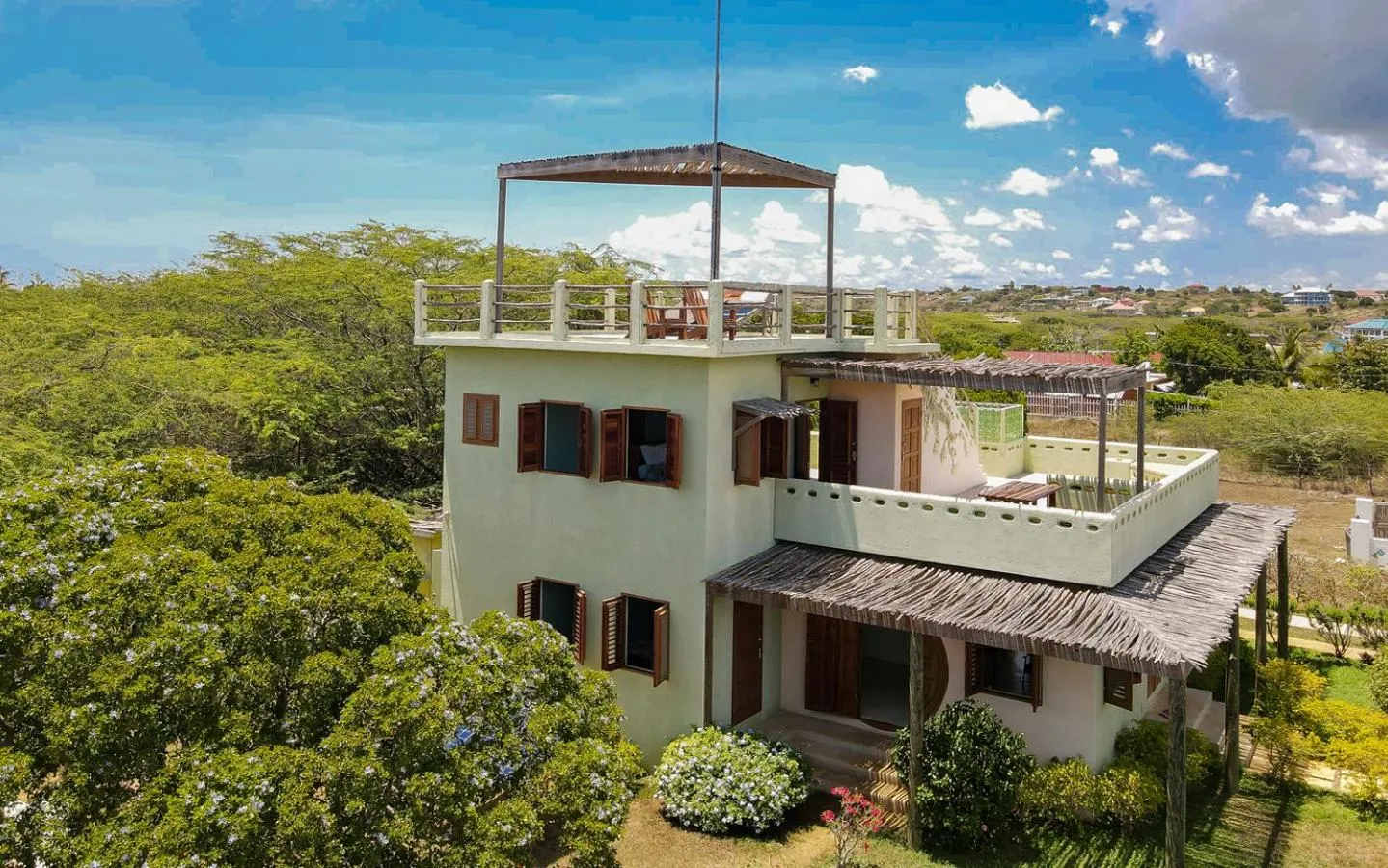 Property building in Jakes Hotel