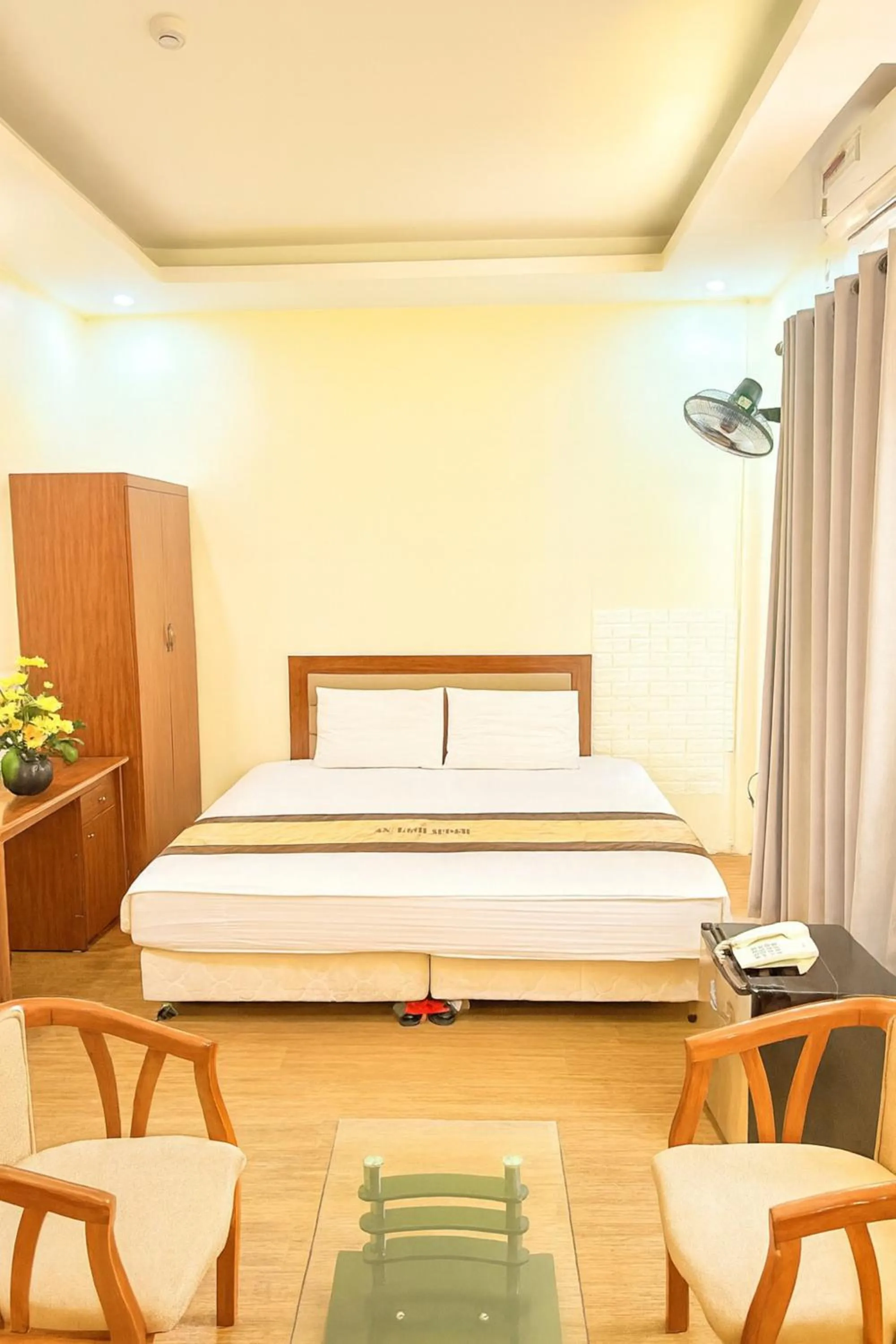Bed in Hương Sen Hotel Bac Giang