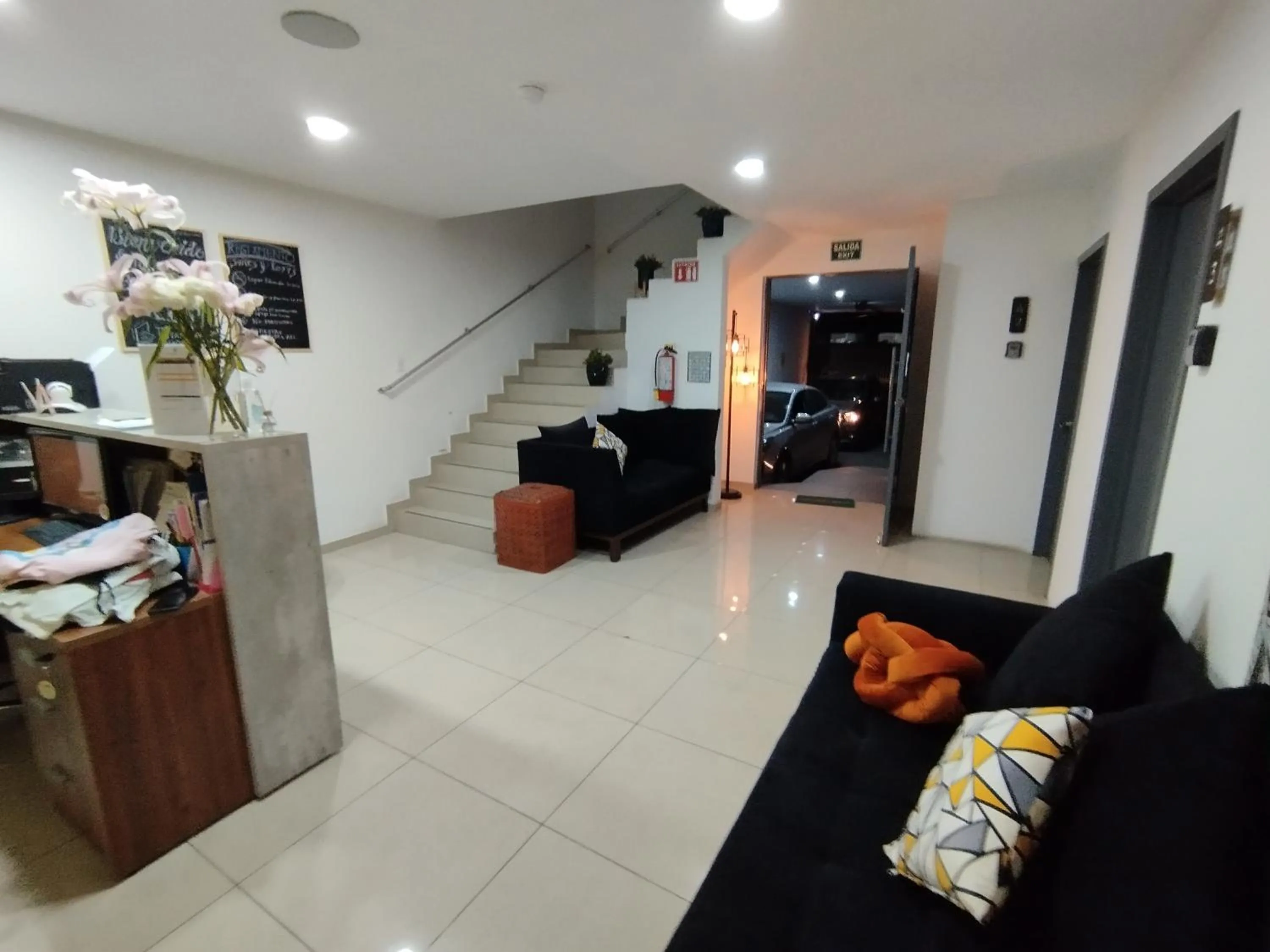 Lobby or reception in Capital O Tu Estancia