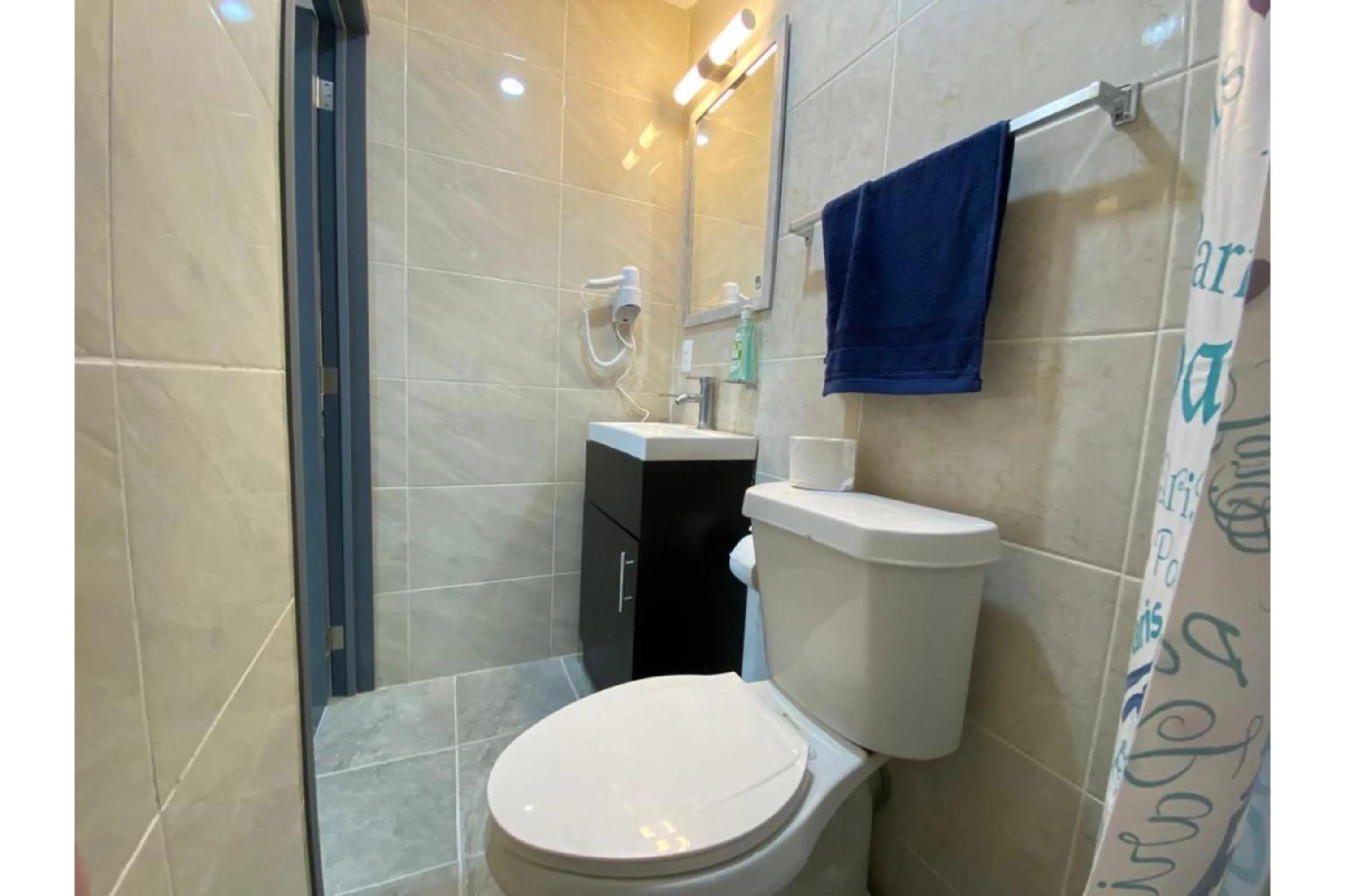 Bathroom in Capital O Tu Estancia