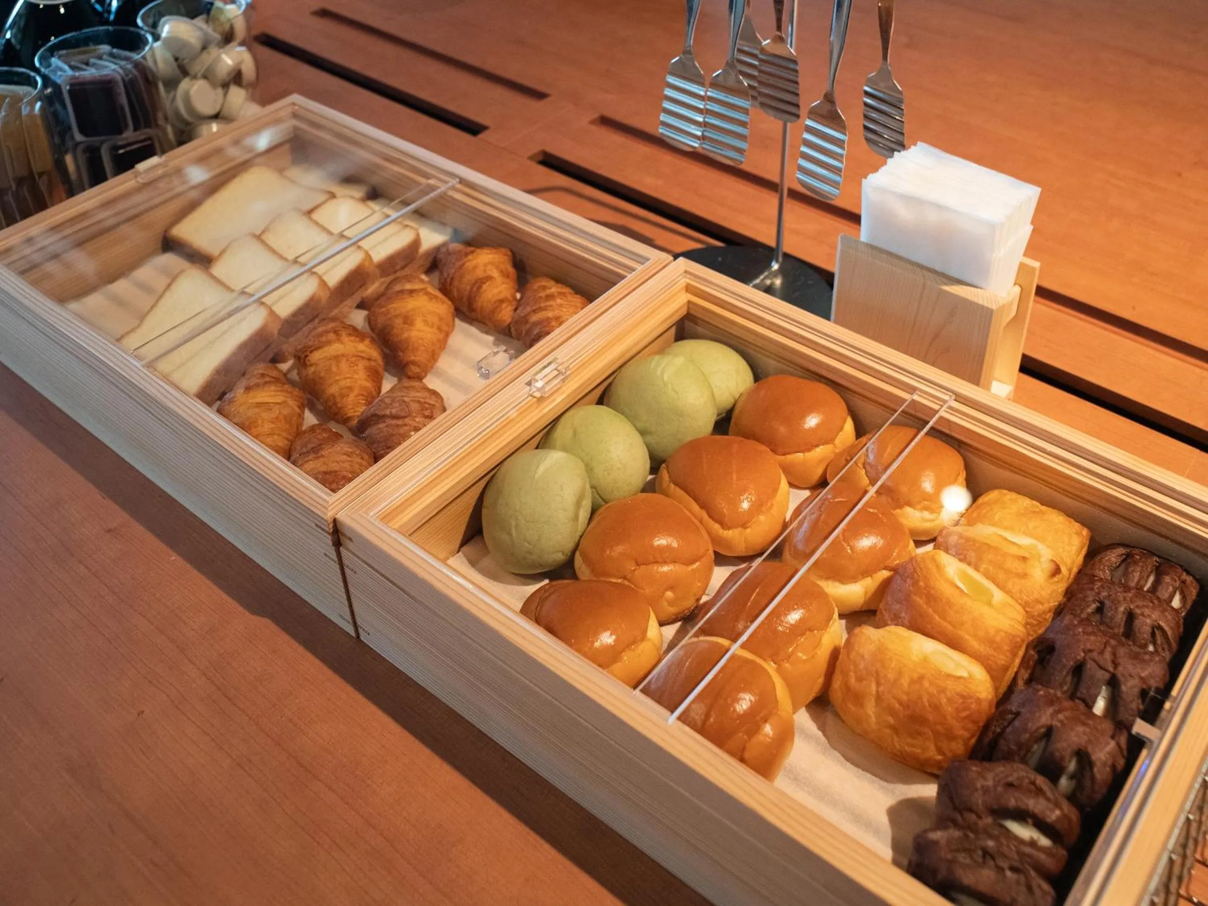 Food and drinks in REF Kansai Airport by VESSEL HOTELS