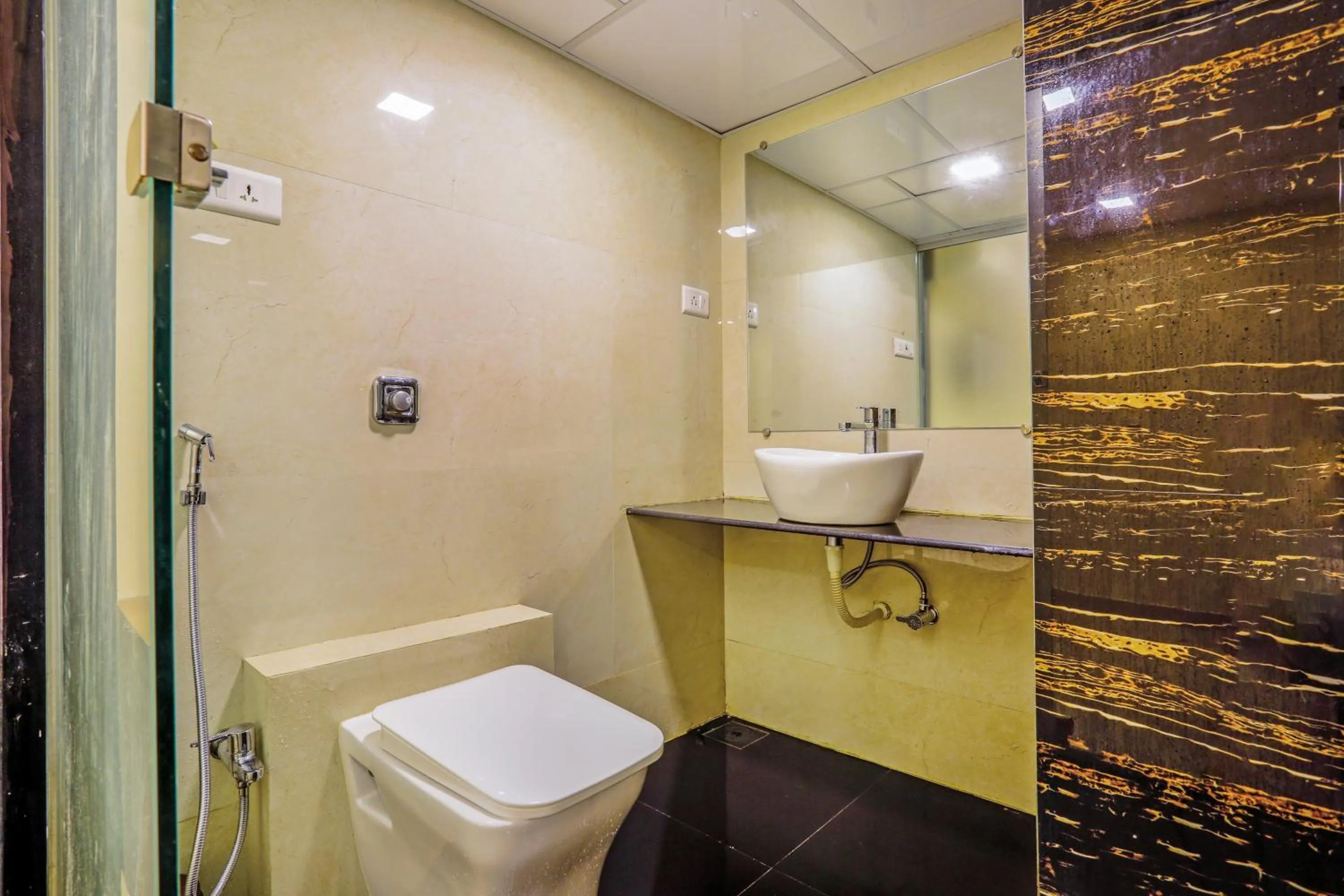 Hotel BKC Corporate Inn