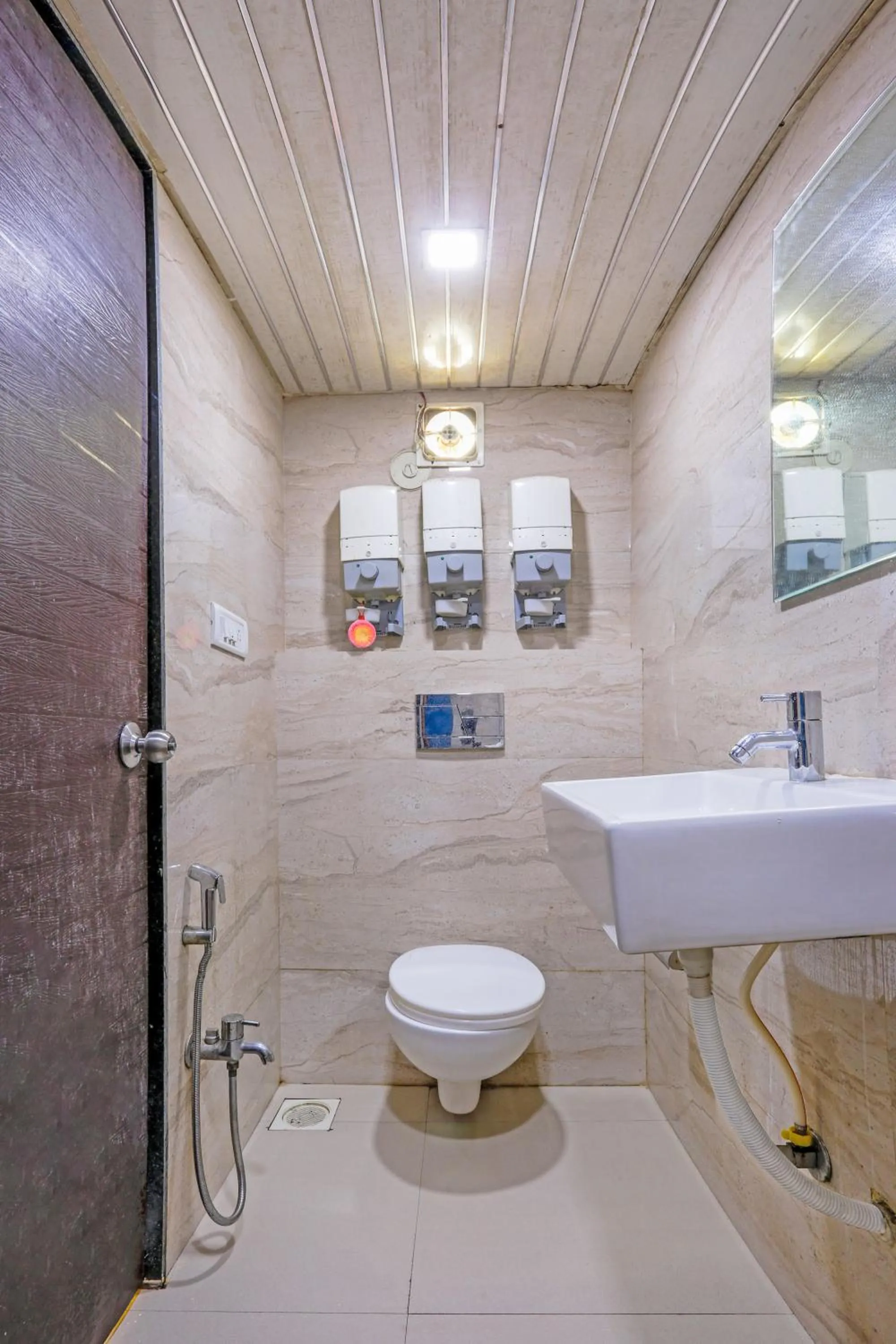 Hotel BKC Corporate Inn