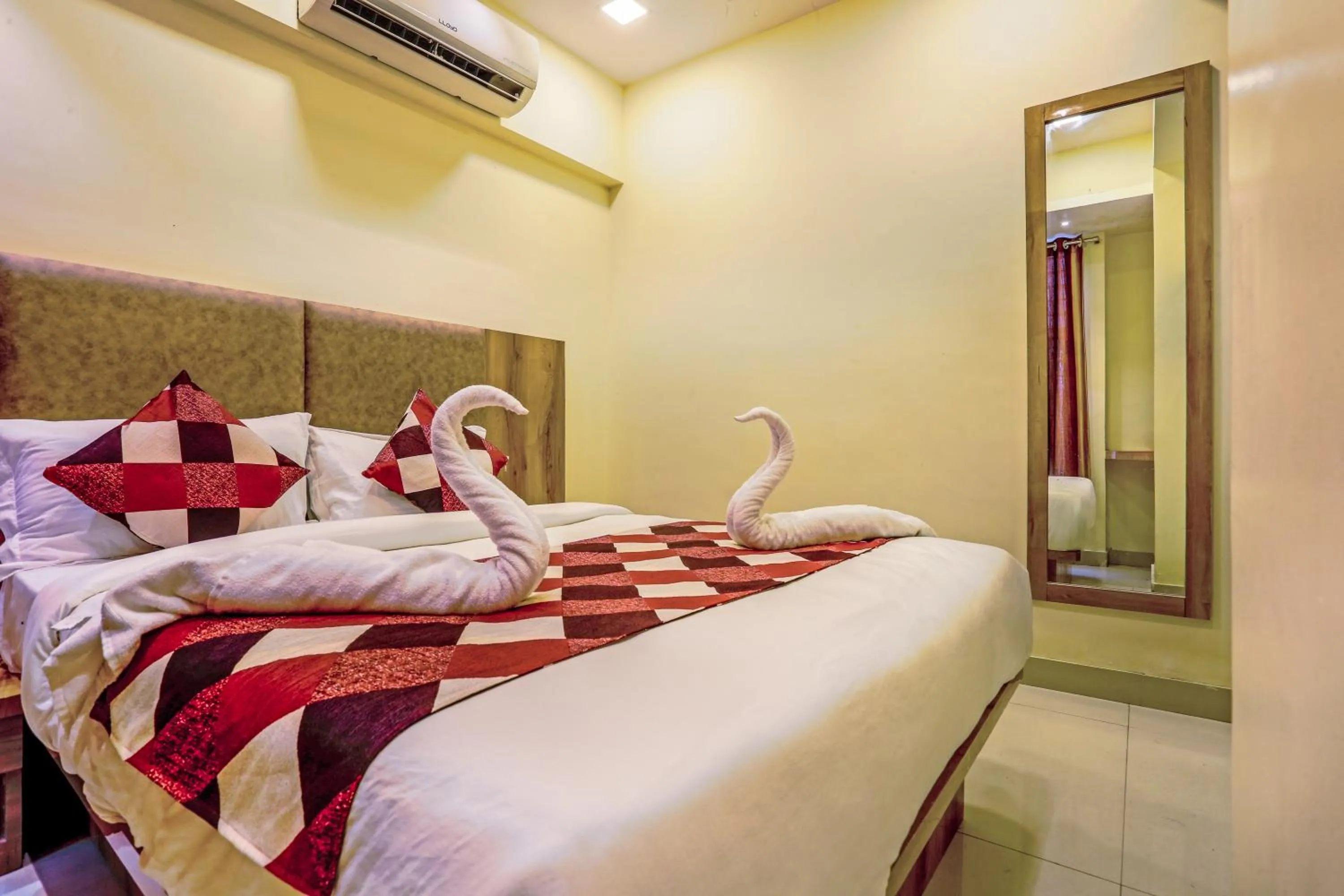 Bed in Hotel BKC Corporate Inn