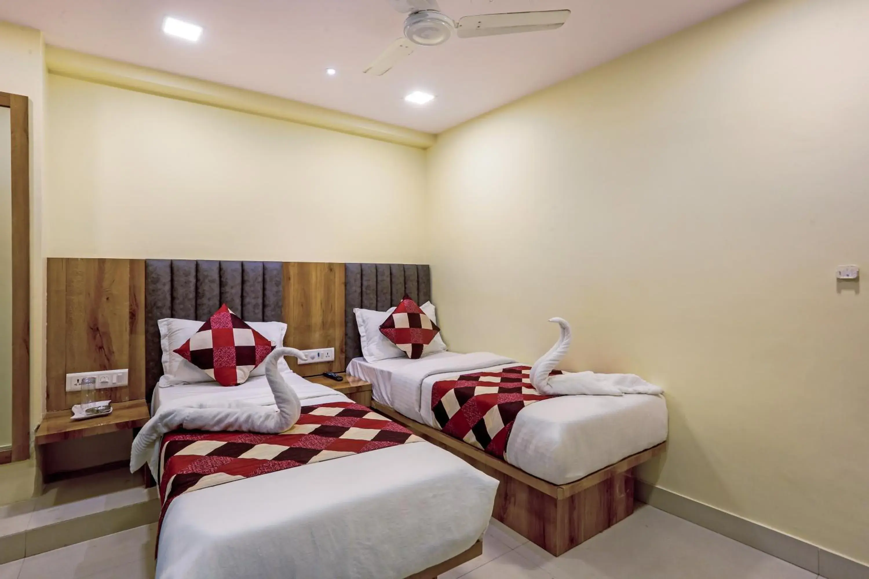 Standard Single Room with Shared Bathroom - single occupancy in Hotel BKC Corporate Inn Standard Single Room with Shared Bathroom - single occupancy in Hotel BKC Corporate Inn