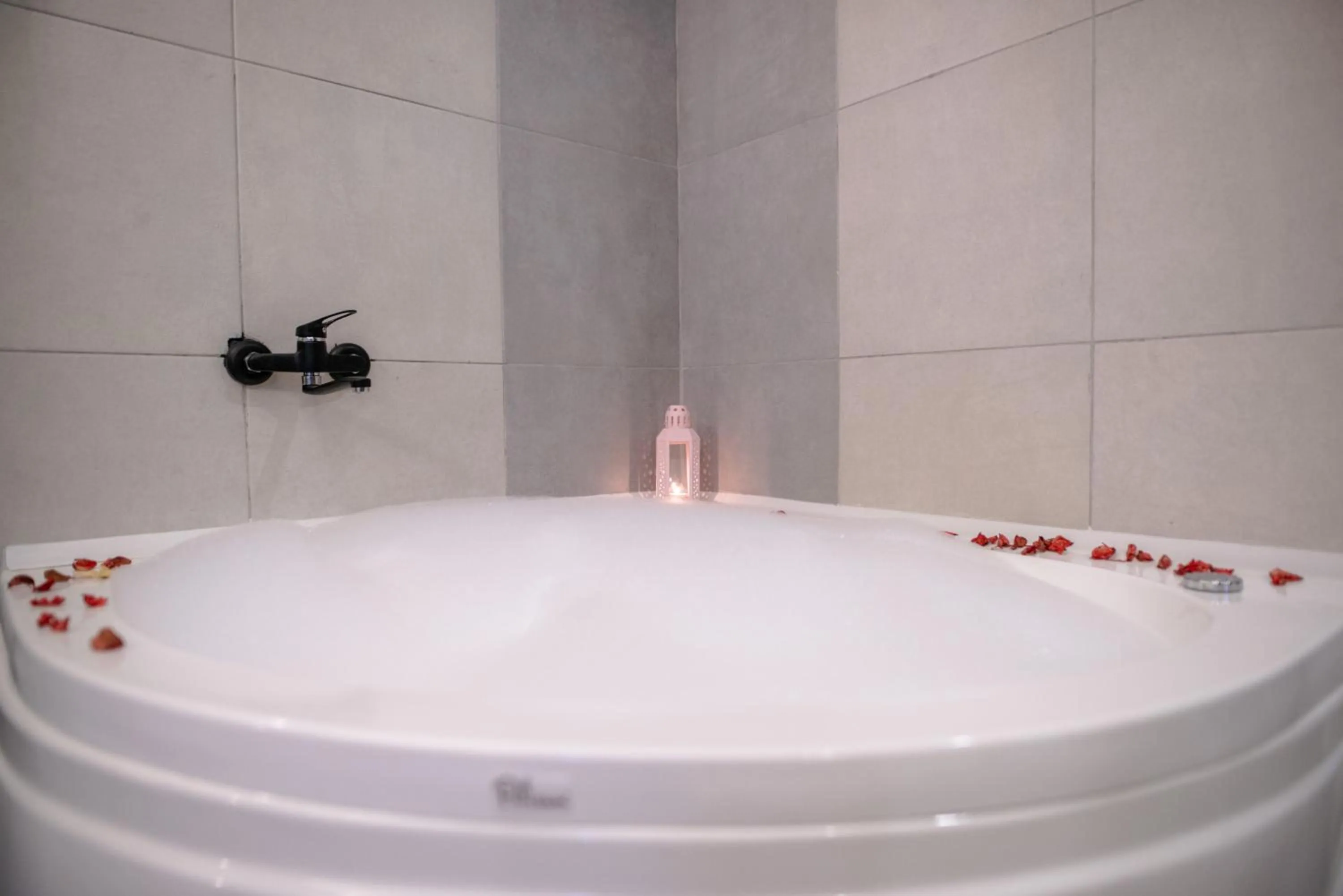 Bathroom in ZaraSuit