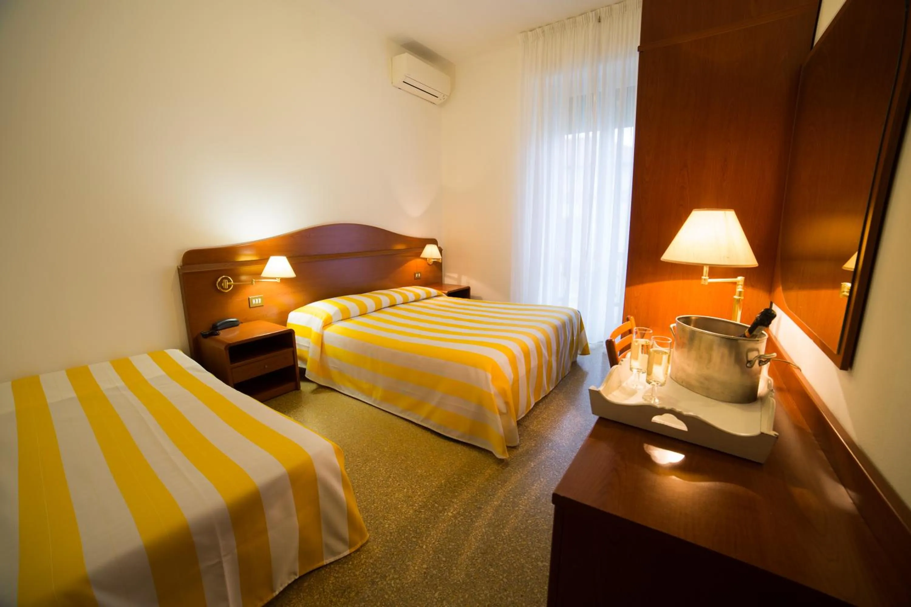 Photo of the whole room, Bed in Hotel Villa Gloria