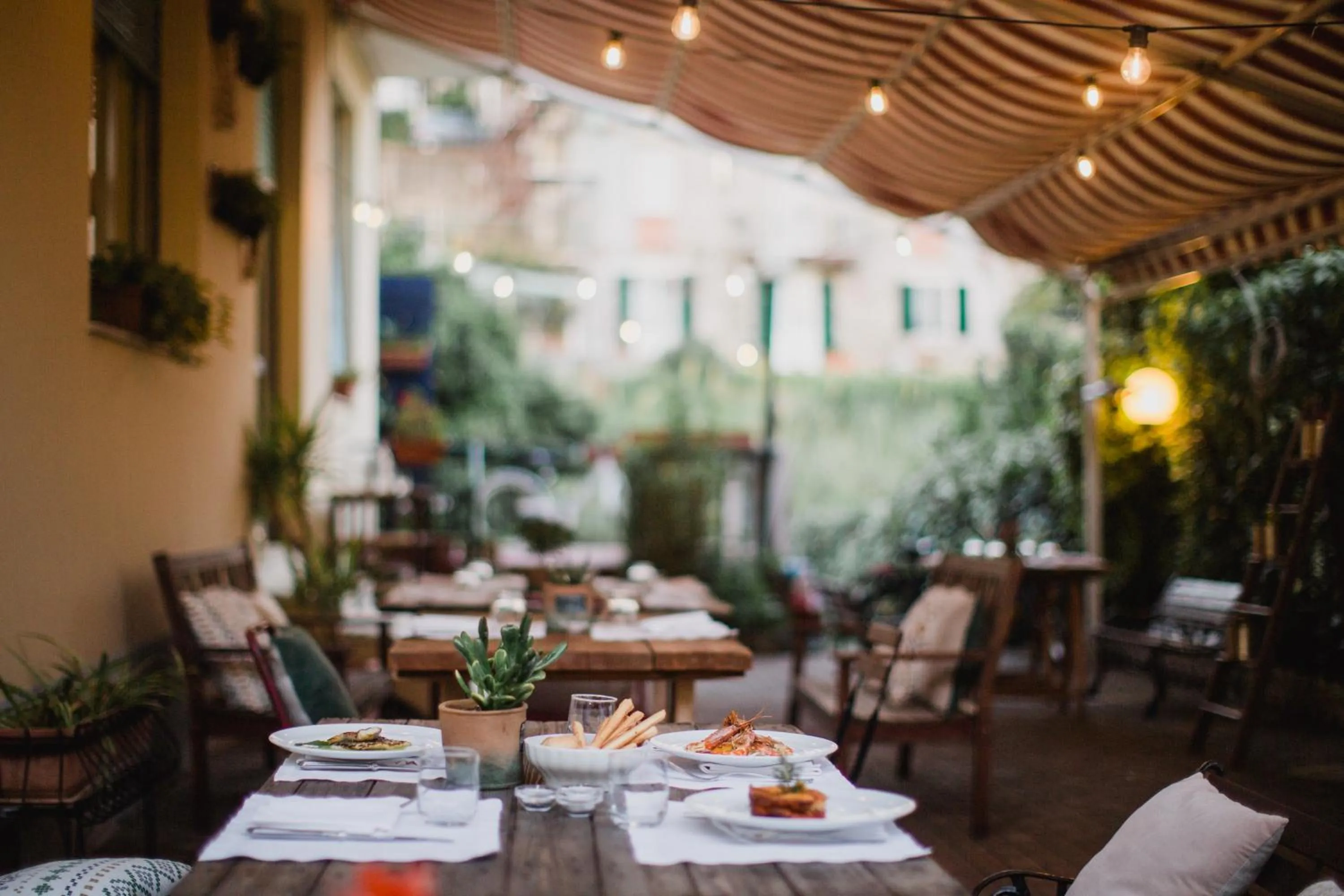 Food and drinks in Hotel Villa Gloria