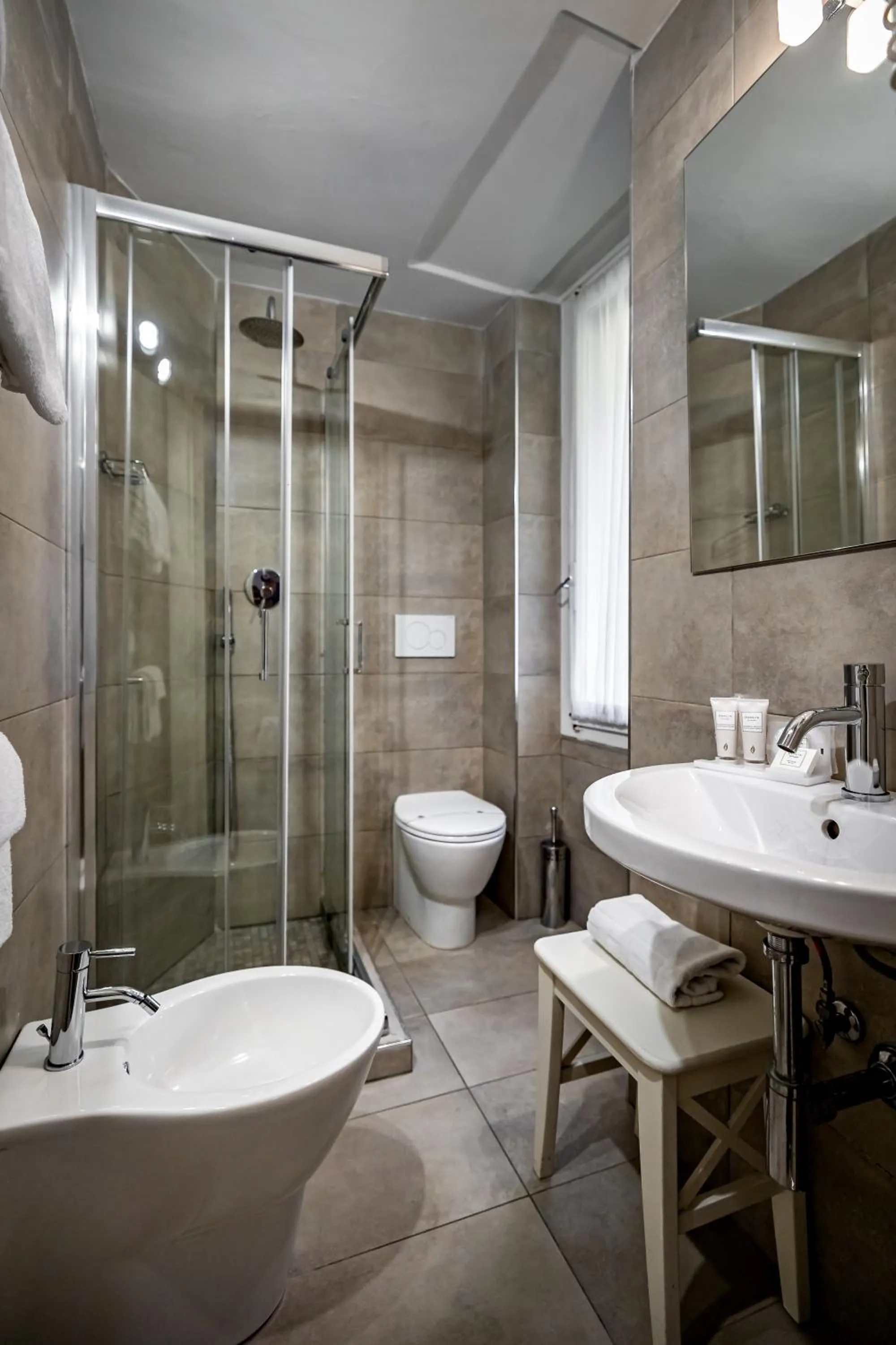 Bathroom in Florence Old Bridge B&B