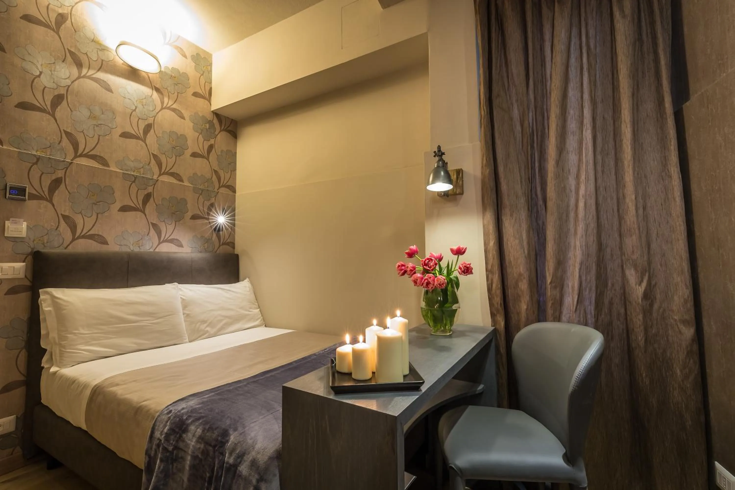 Bed in Florence Old Bridge B&B