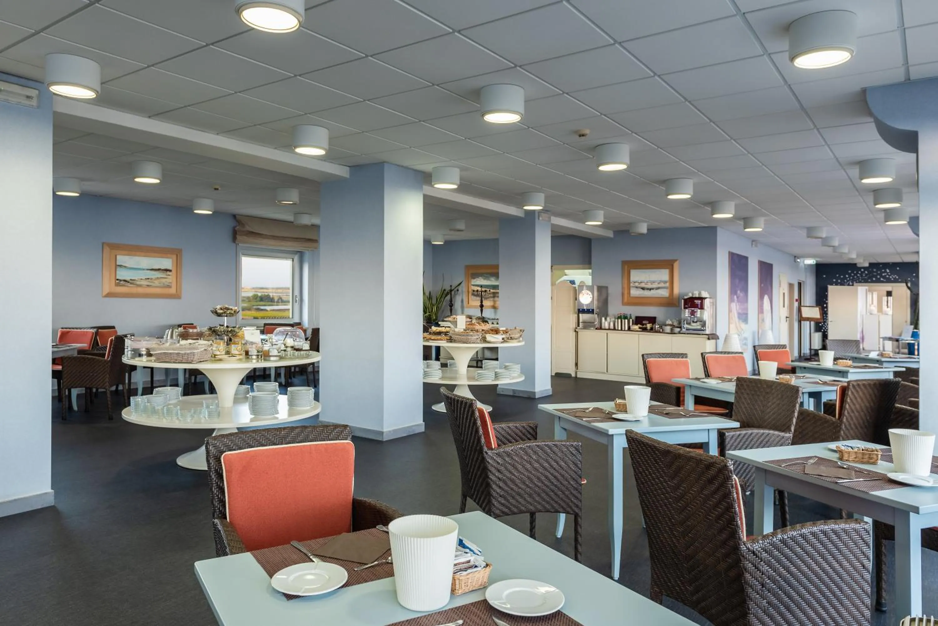 Restaurant/places to eat in Barion Hotel & Congressi