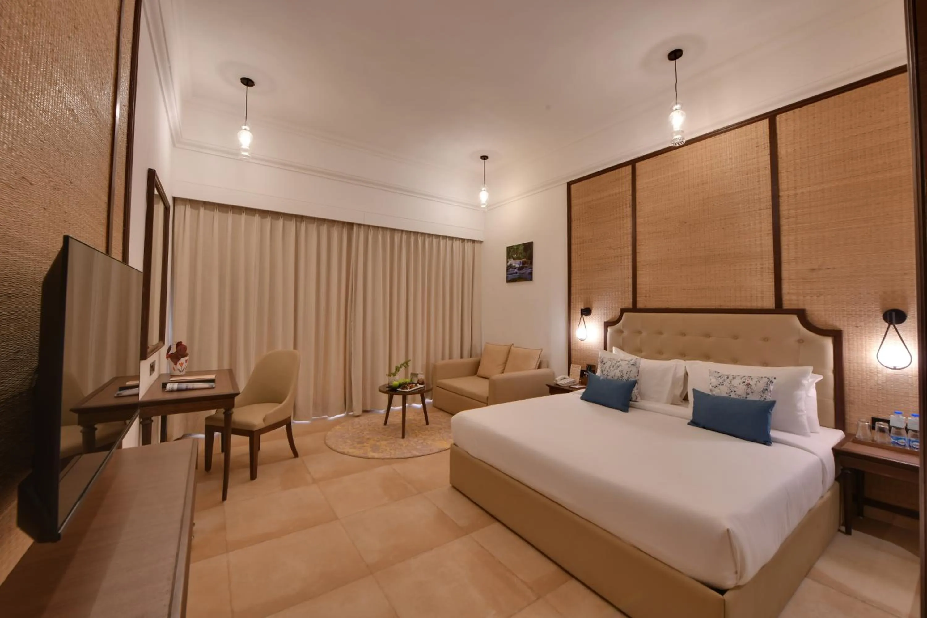 Bed in Bhanu The Fern Forest Resort & Spa, Jambughoda