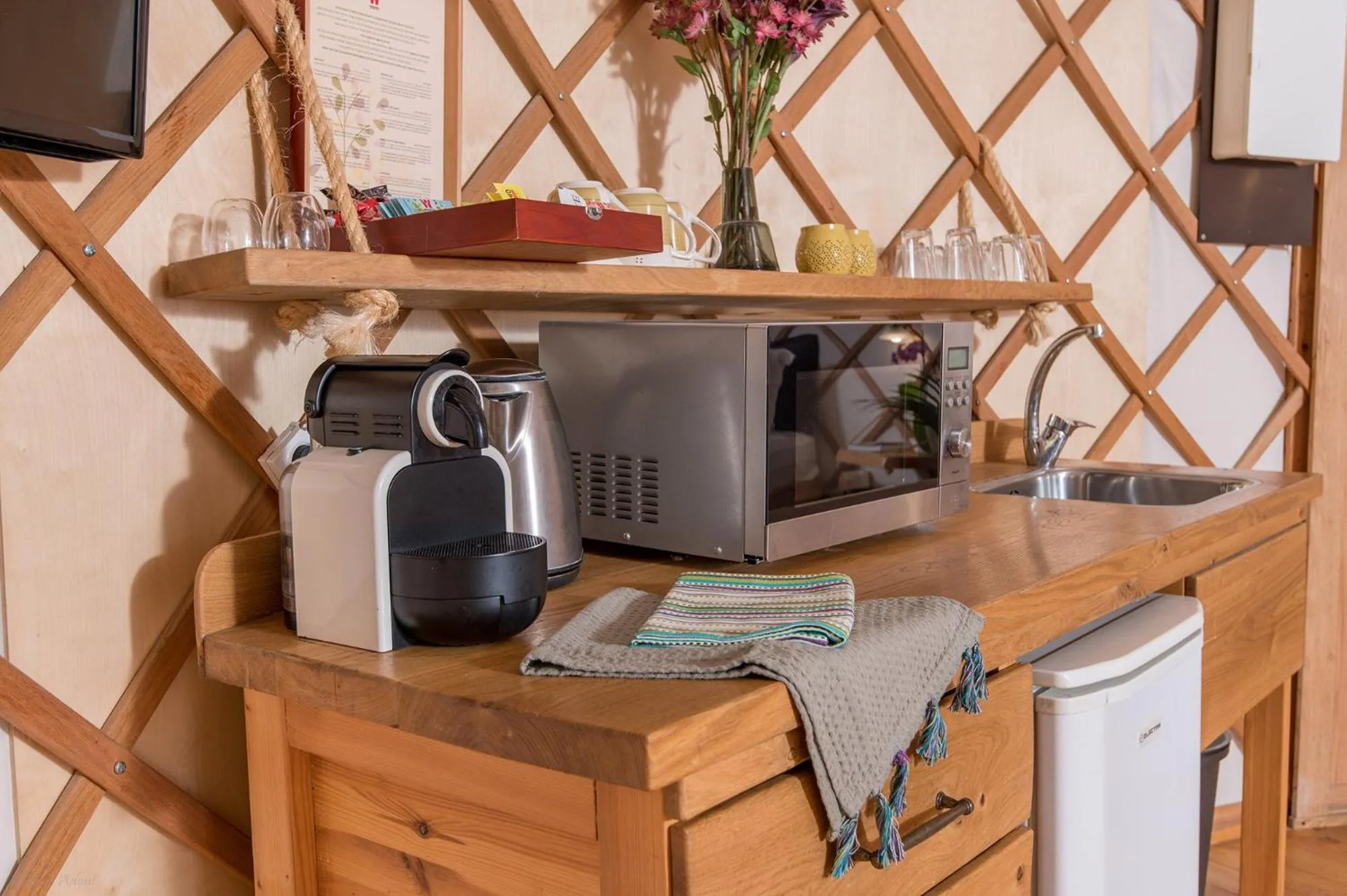 Coffee/tea facilities in Helios Luxury Suites