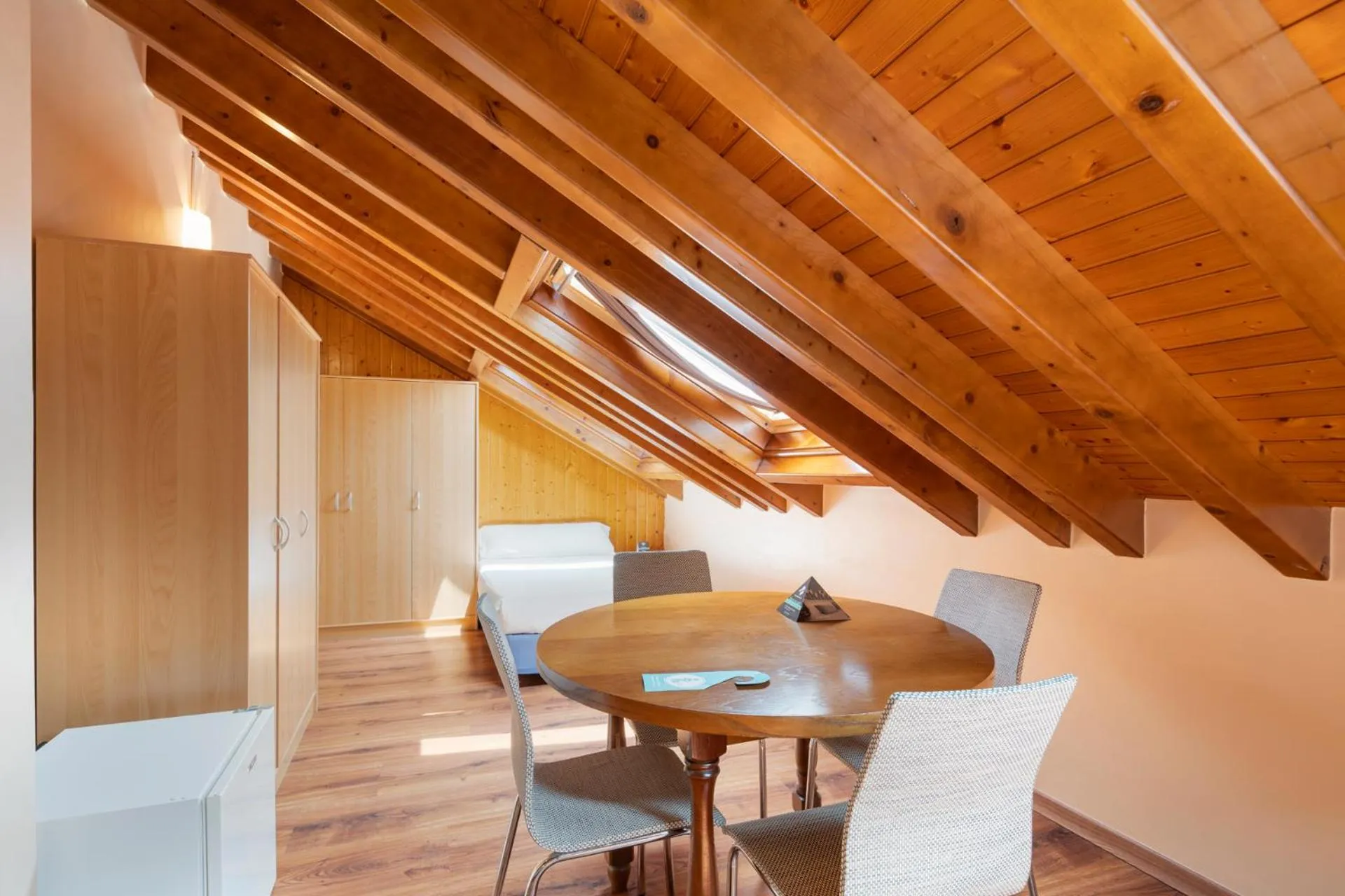 Photo of the whole room in Hotel Alda Lalín