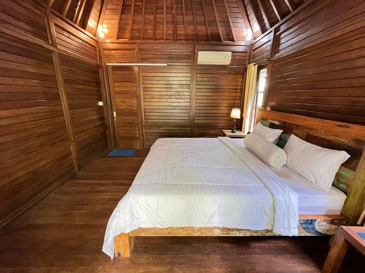 Photo of the whole room, Bed in Raira Villas Lembongan by ABM