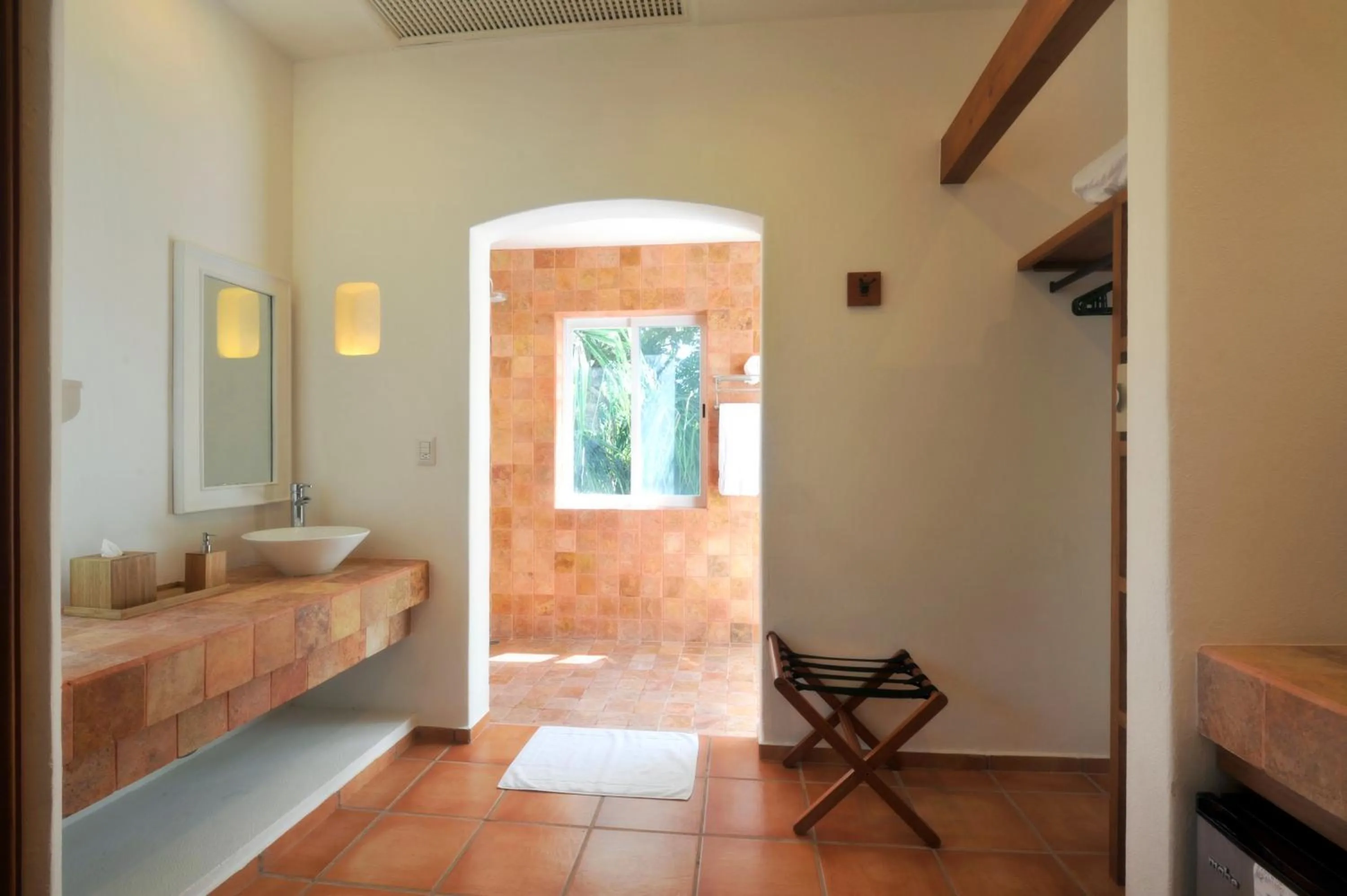 Property building, Bed in Hotel Rancho Encantado