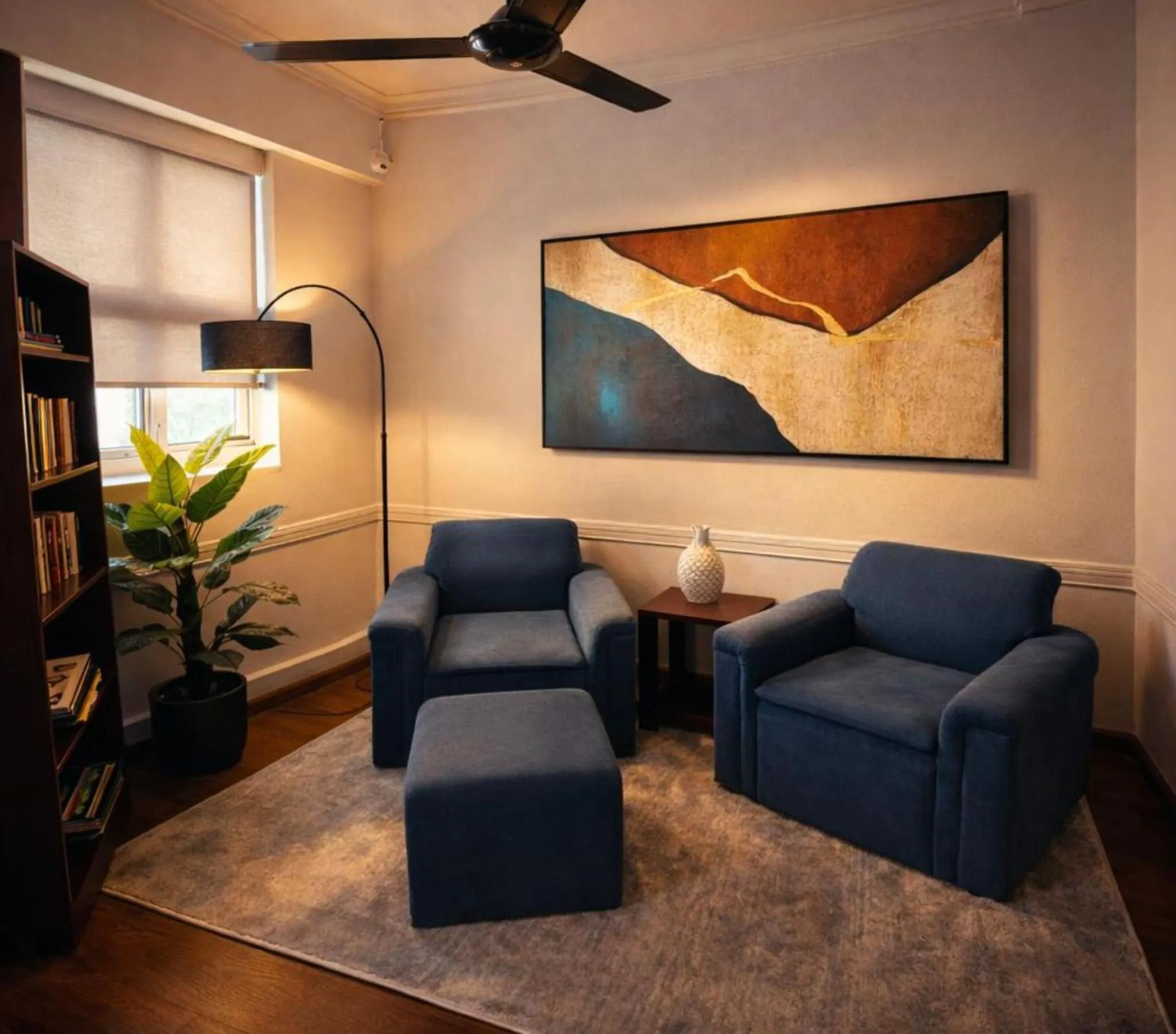 Seating area in CityRest Fort