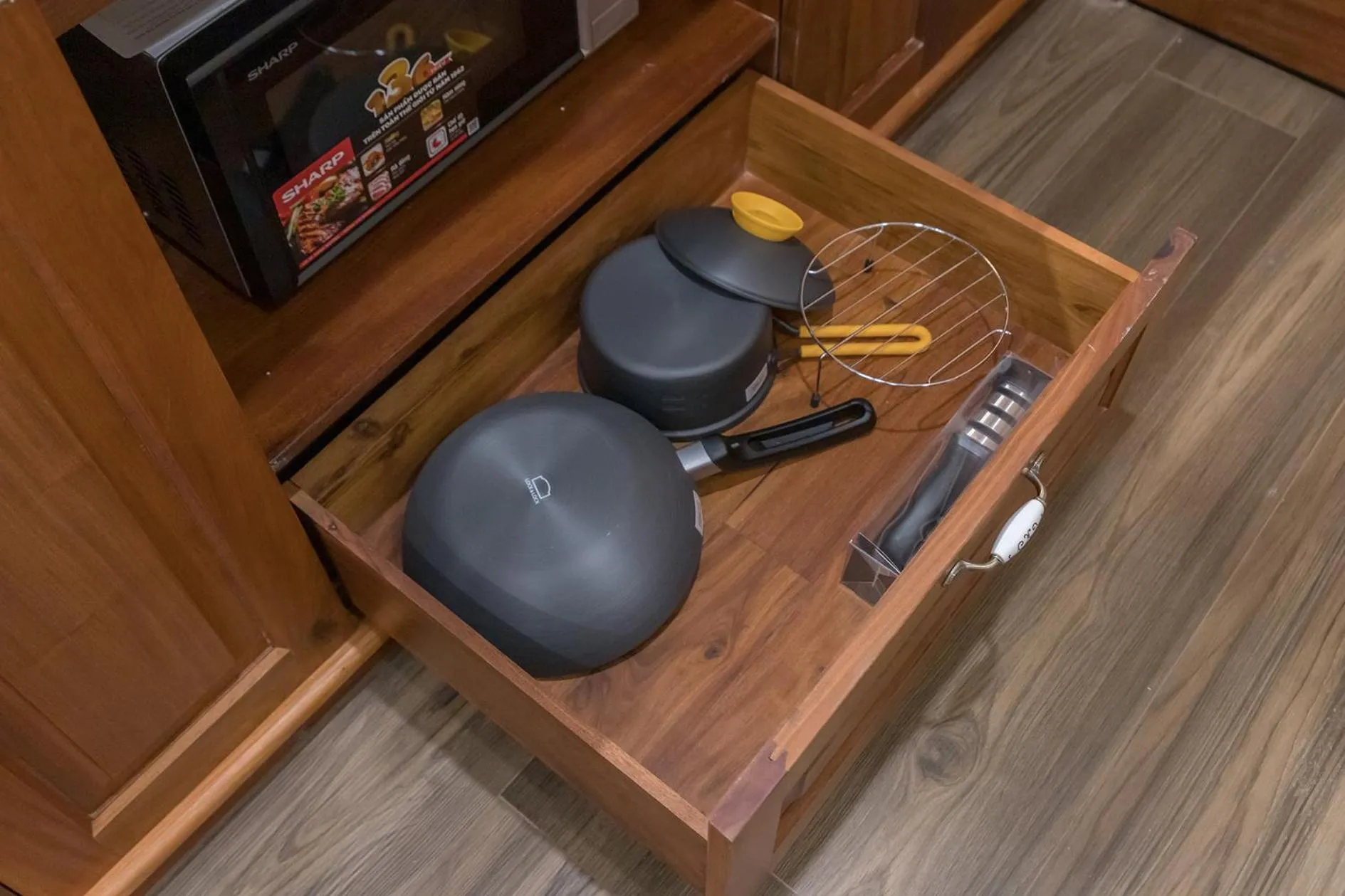 Woody House Boutique