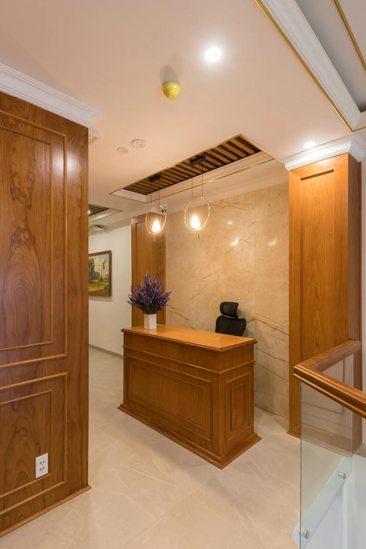 Woody House Boutique