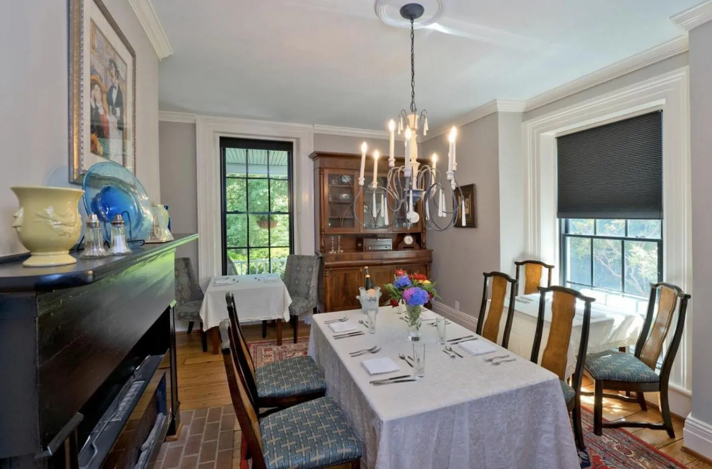 Dining area in Red Hill Bed and Breakfast