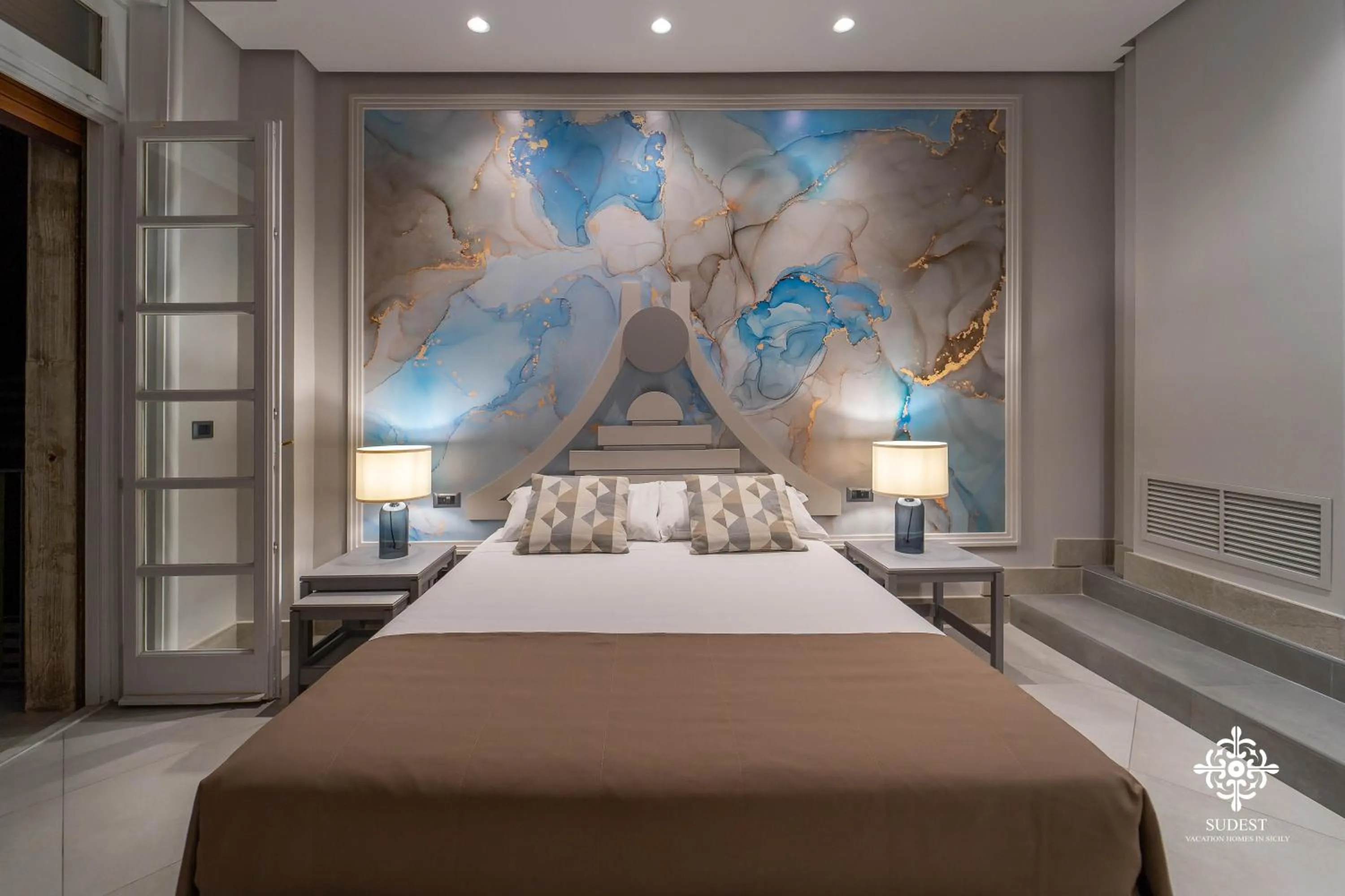 Bed in Matteotti Luxury Residence