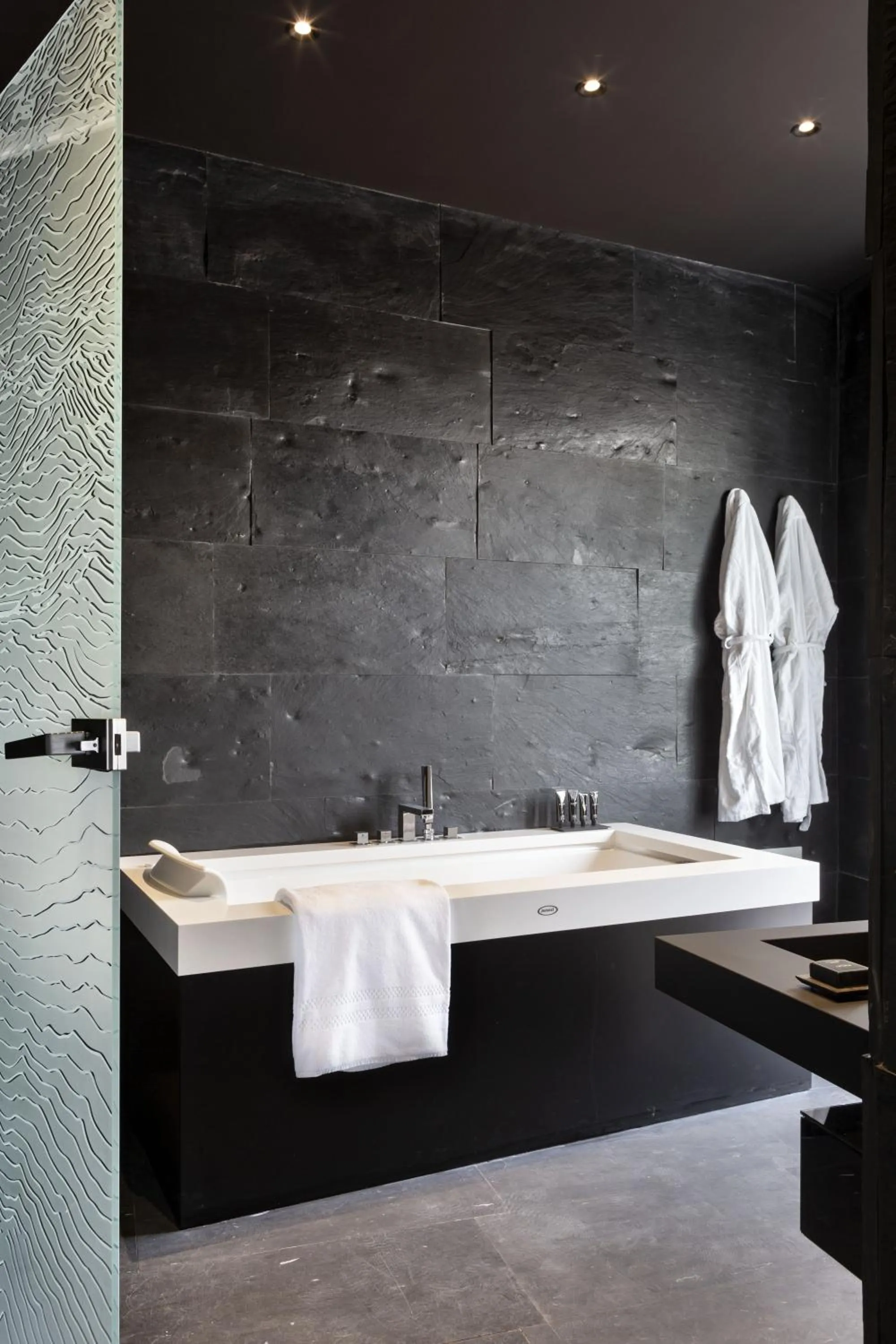 Hot Tub in Casa Clàt - Boutique Hotel