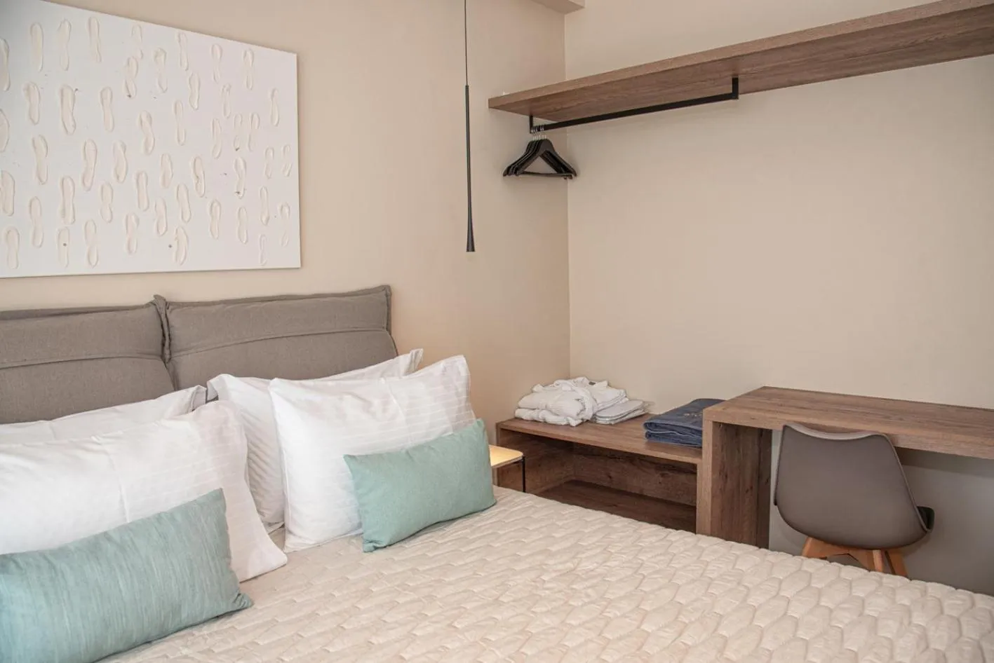 Bed in Kaiser Luxury Suites