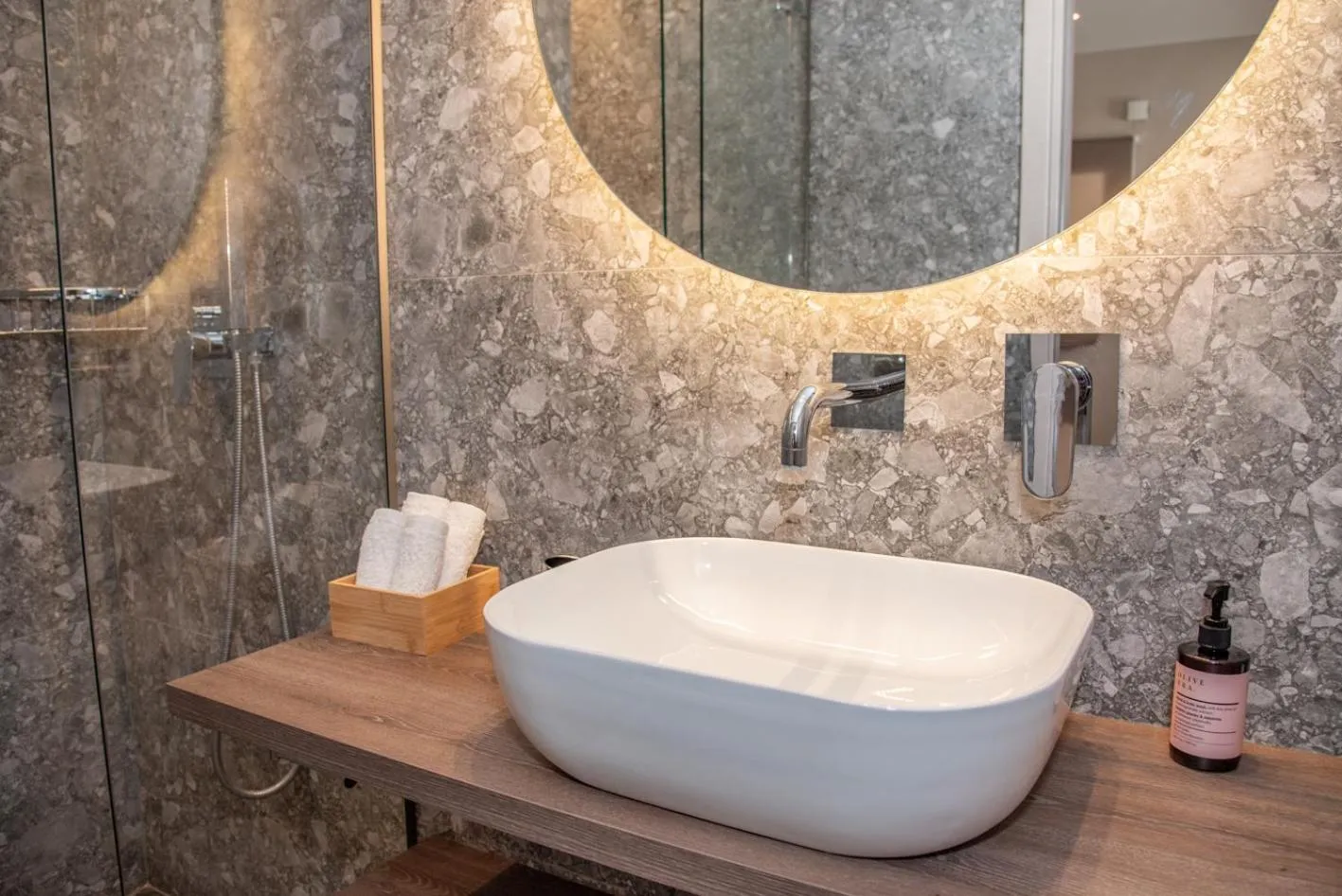 Kaiser Luxury Suites