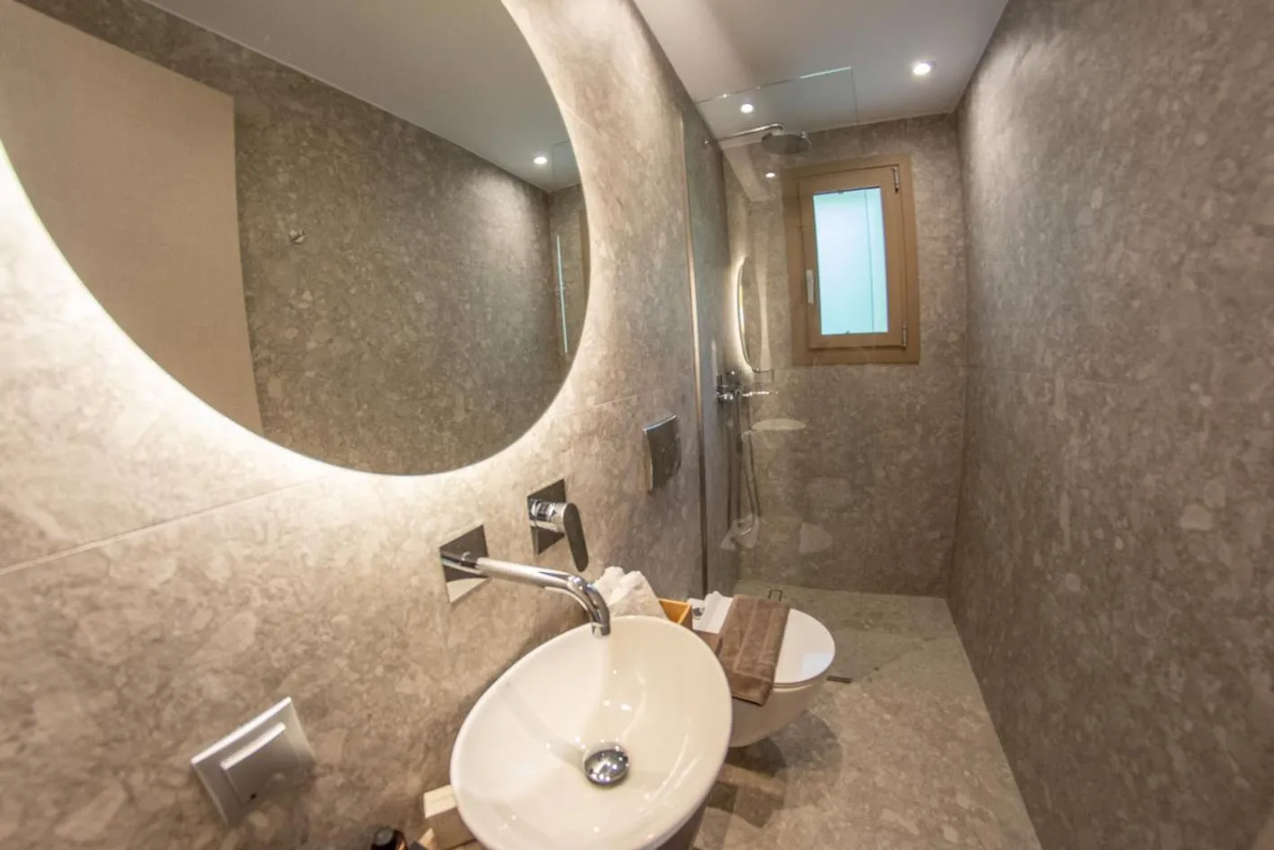 Kaiser Luxury Suites