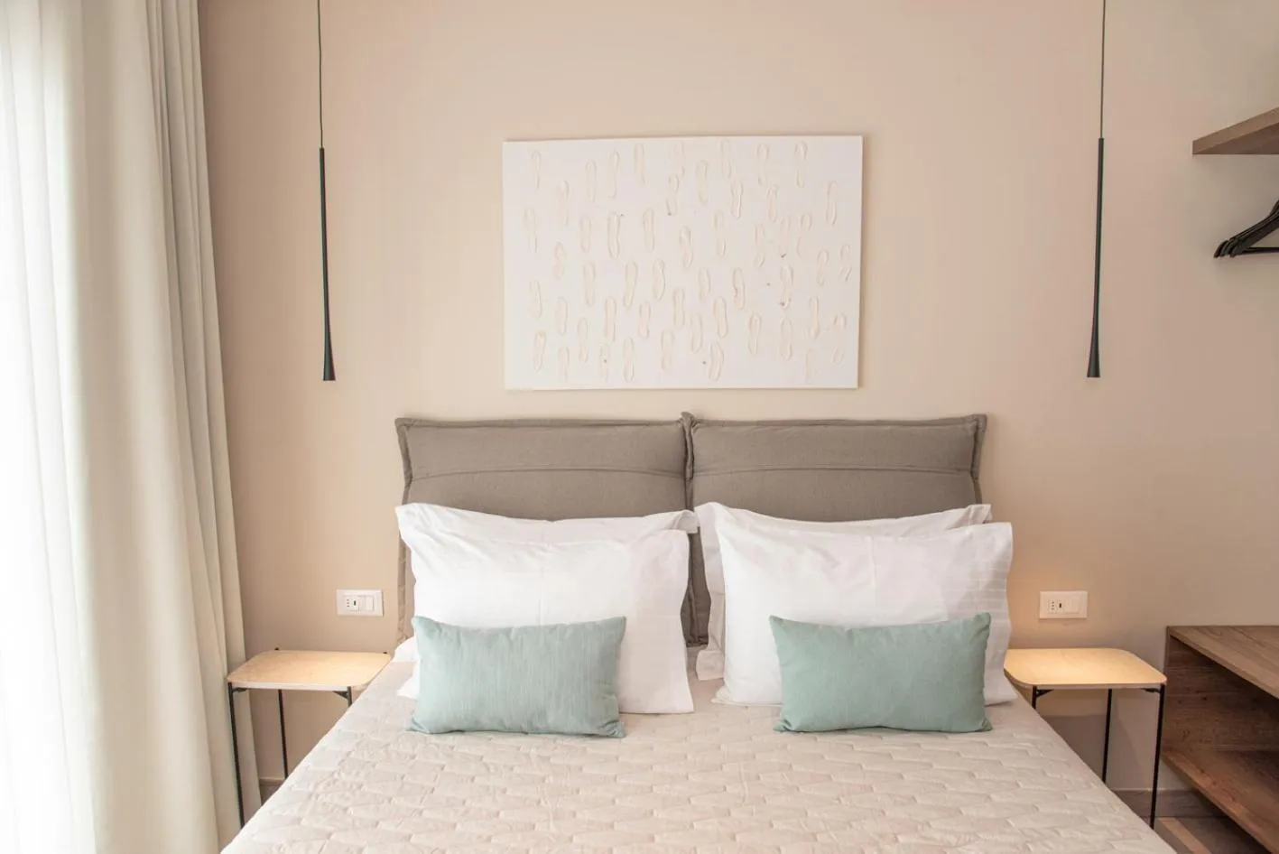 Bed in Kaiser Luxury Suites