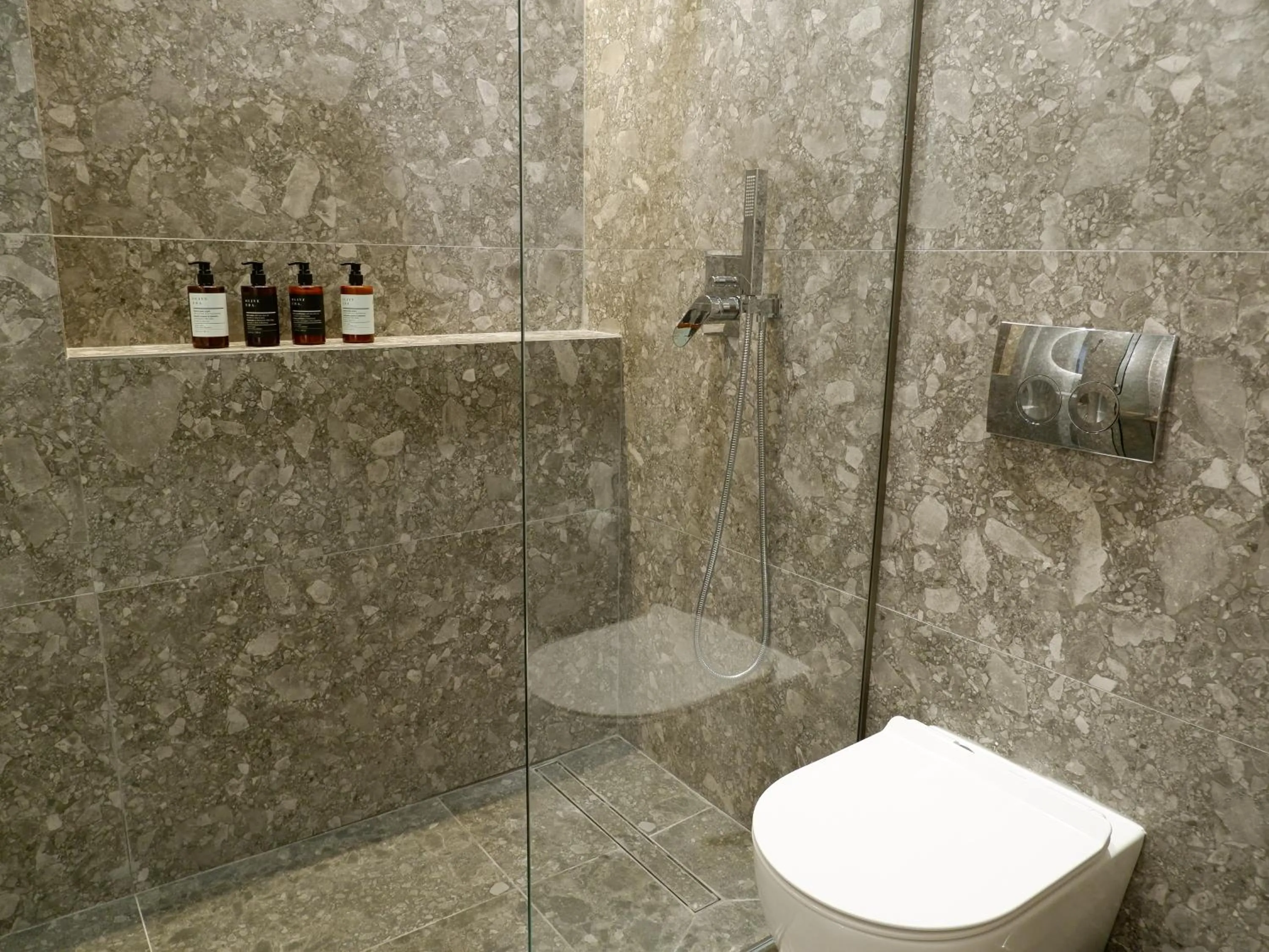 Kaiser Luxury Suites