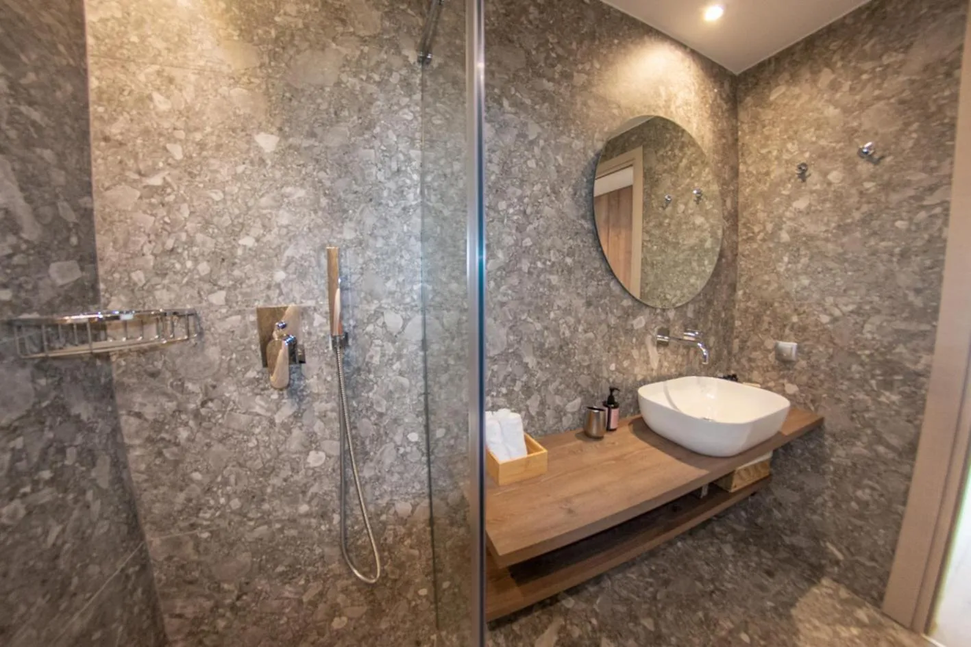 Kaiser Luxury Suites